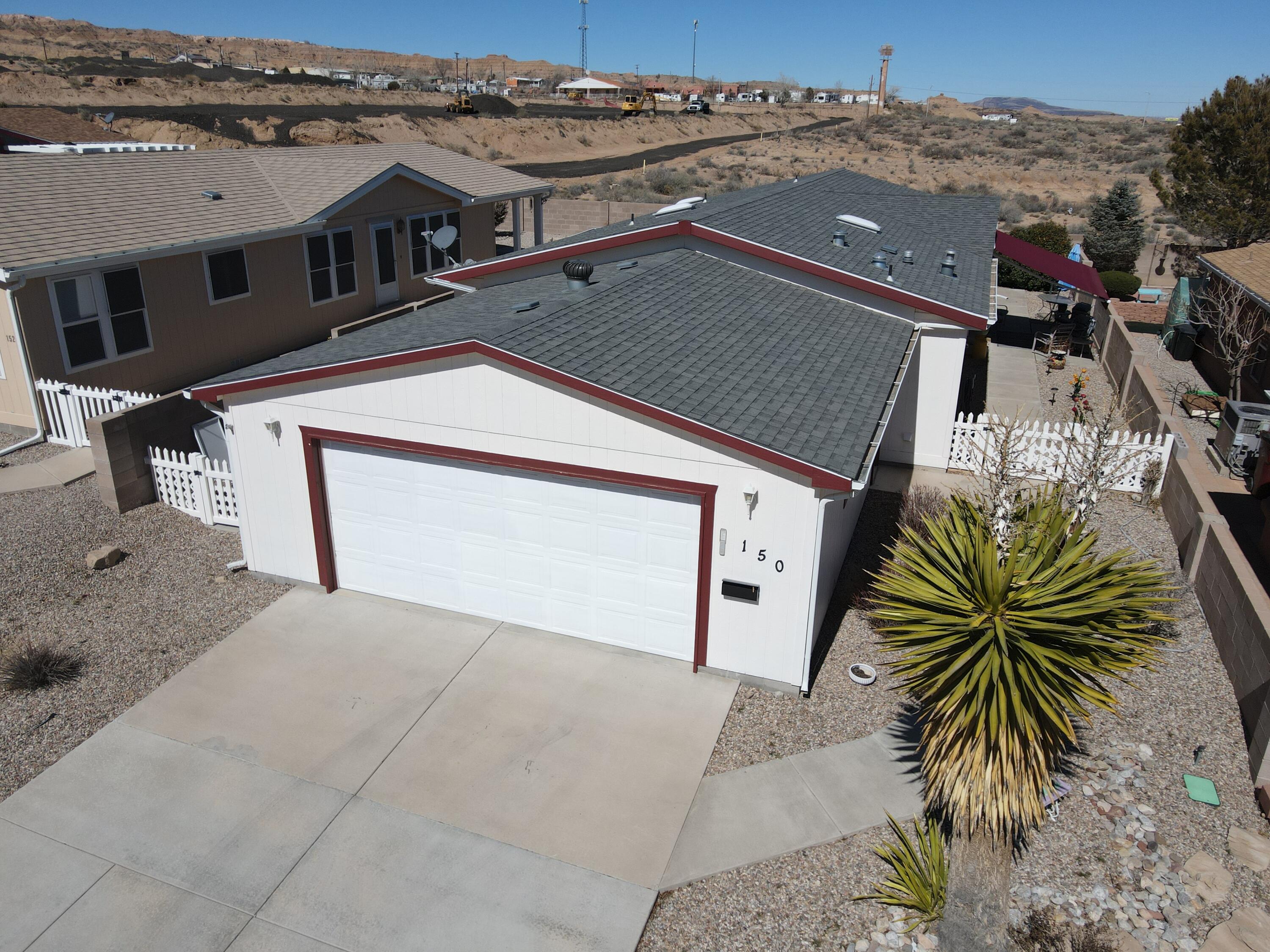 150 SUNRISE BLUFFS Drive