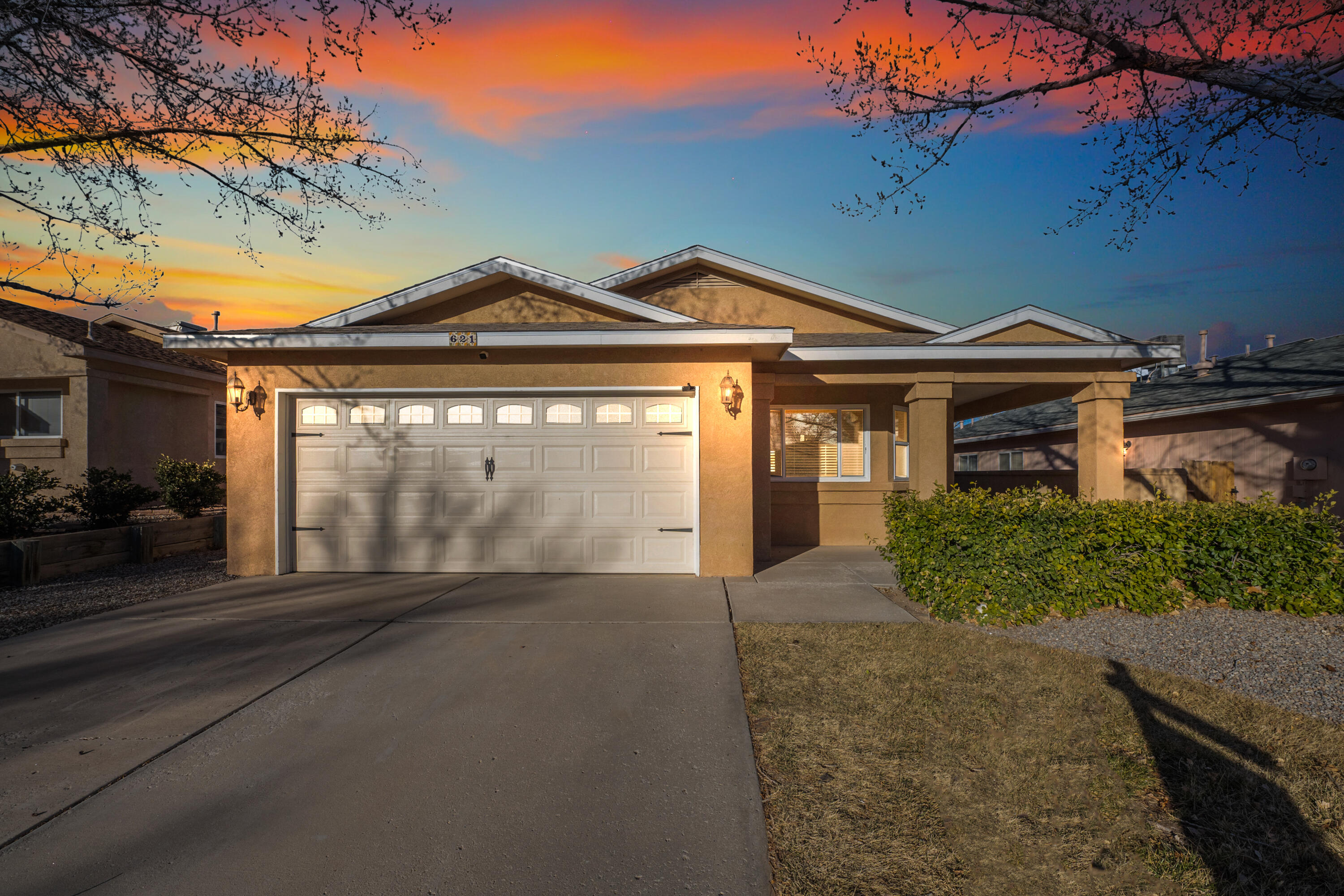 621 SANTA FE MEADOWS Drive NE