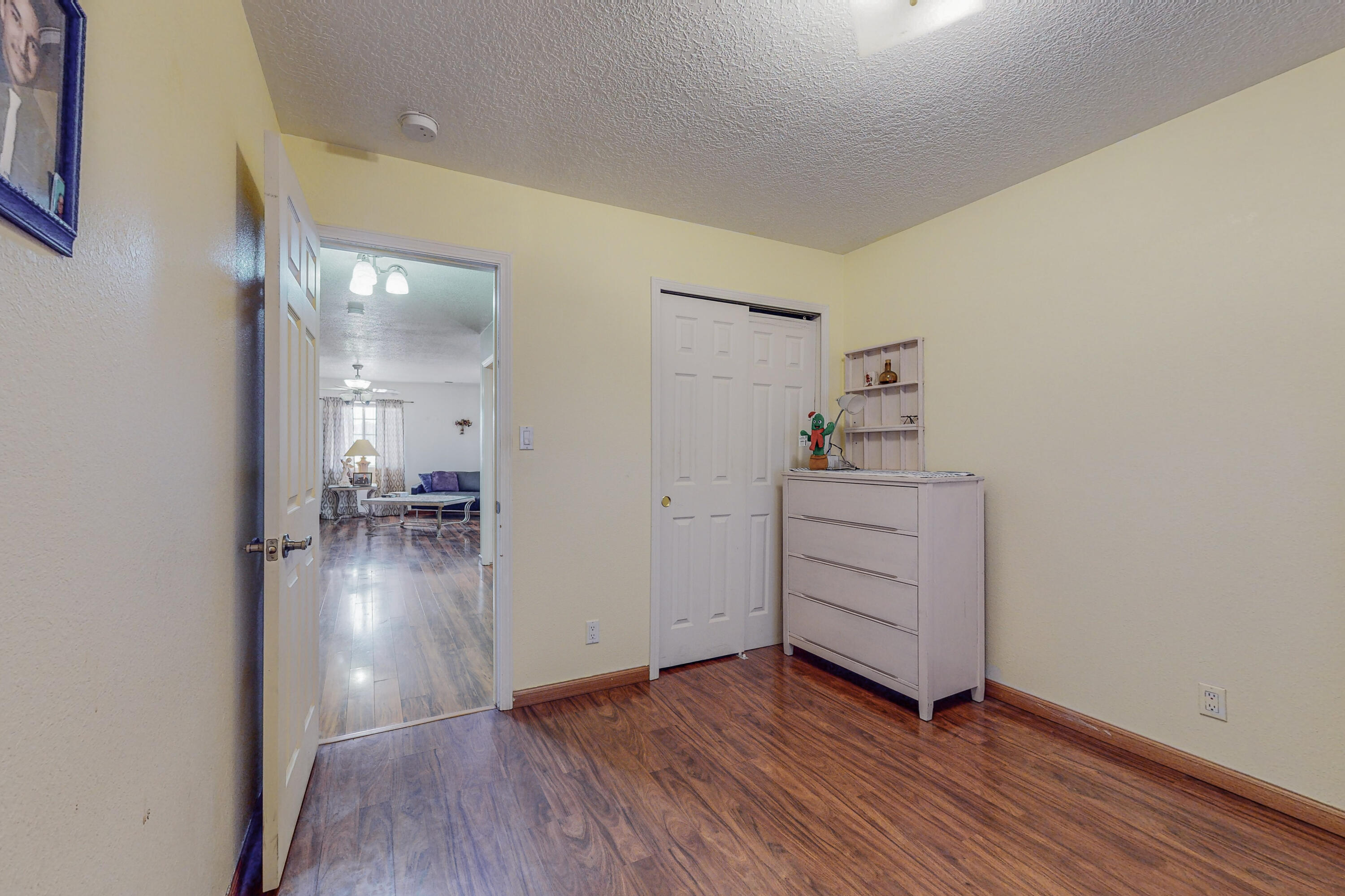 528 94TH Street SW