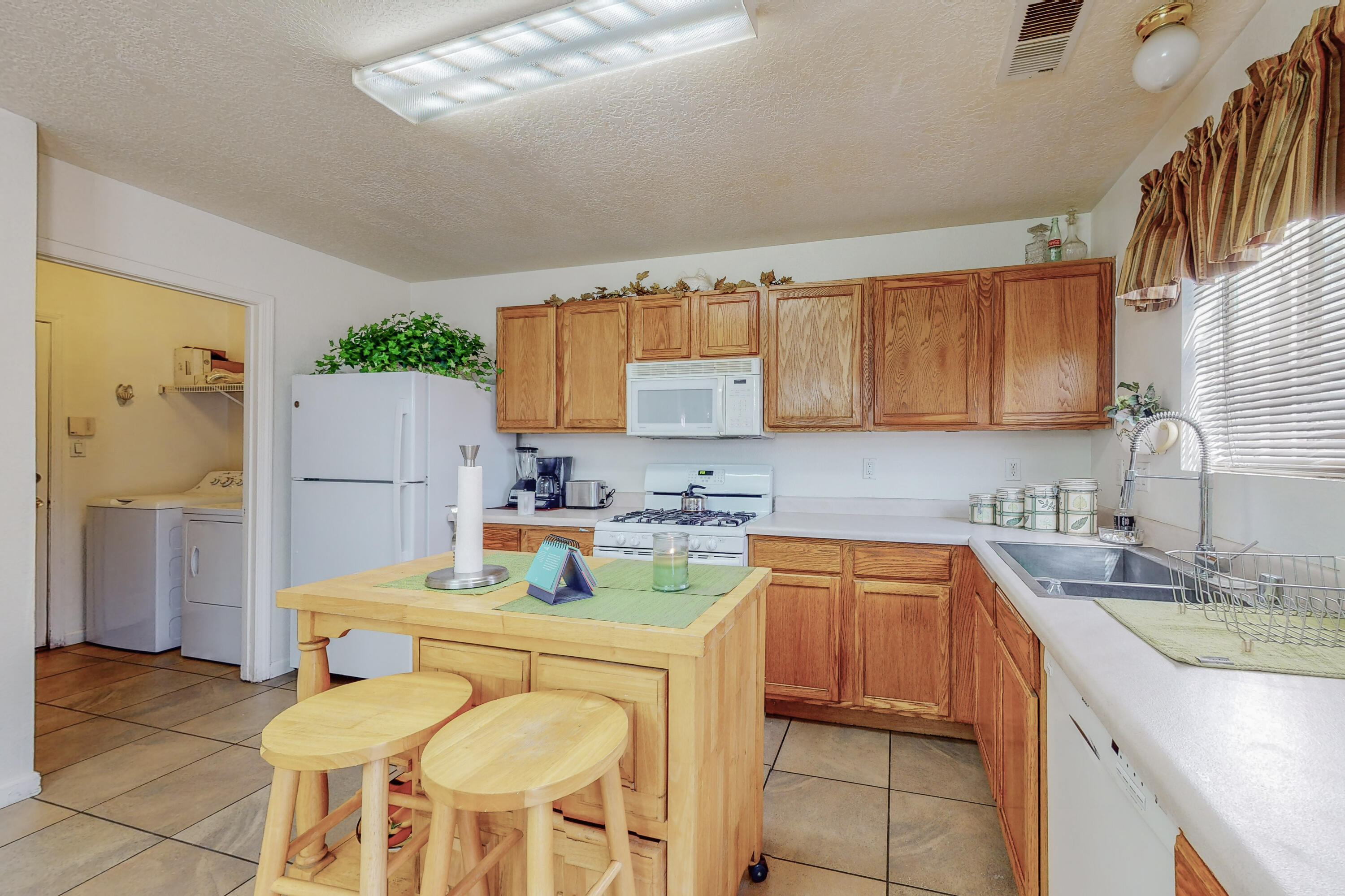 528 94TH Street SW