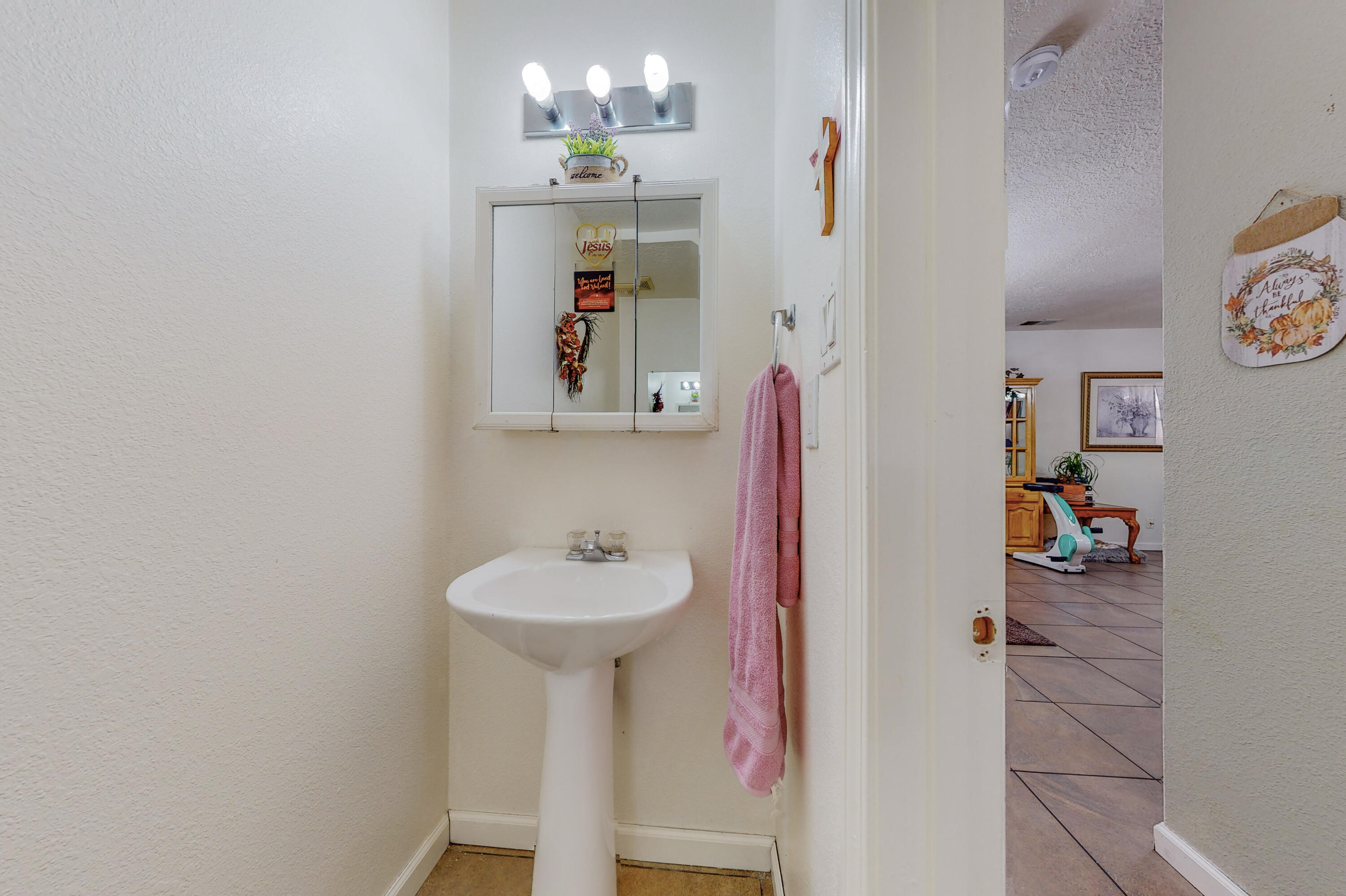 528 94TH Street SW