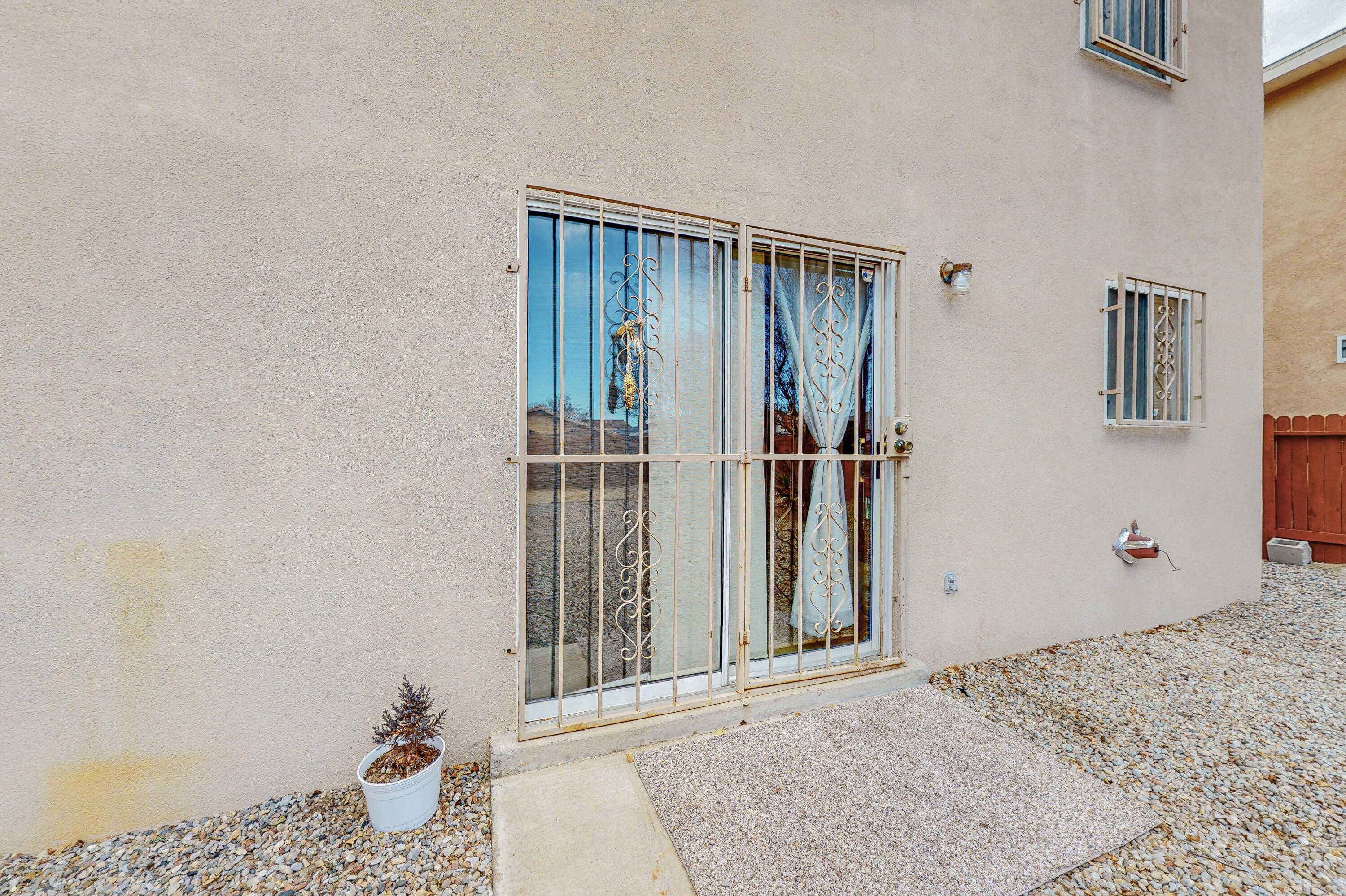 528 94TH Street SW