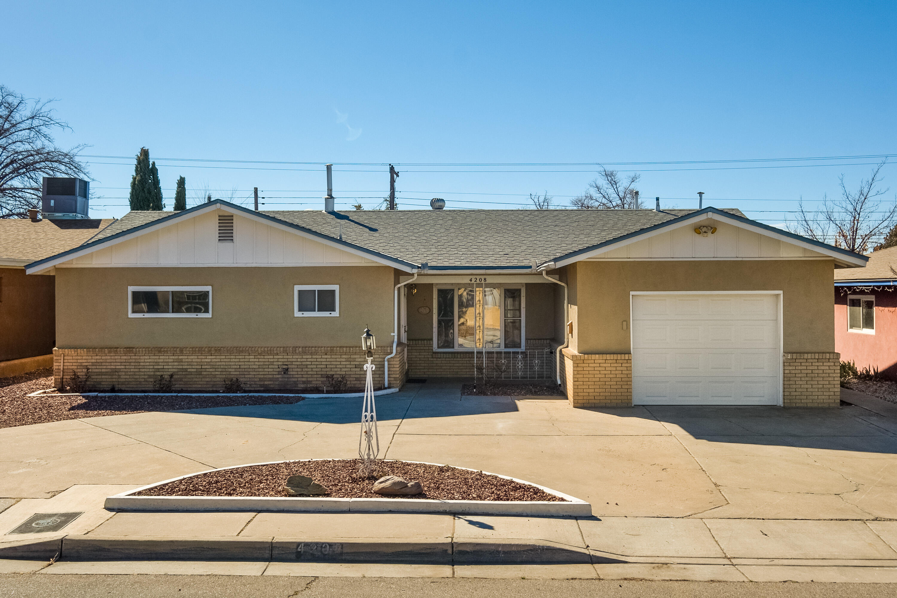 4208 PALO DURO Avenue NE