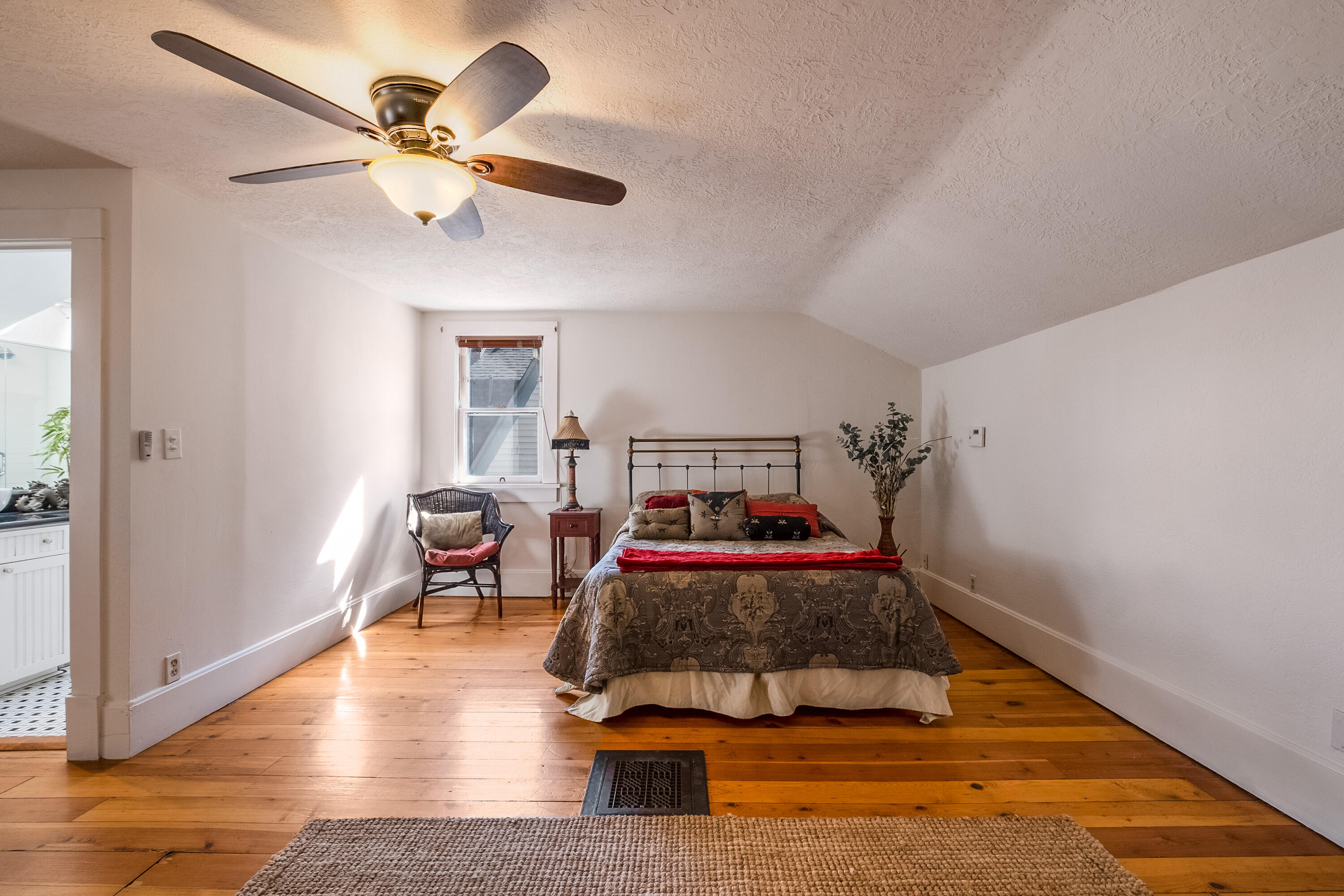 116 WALTER Street SE