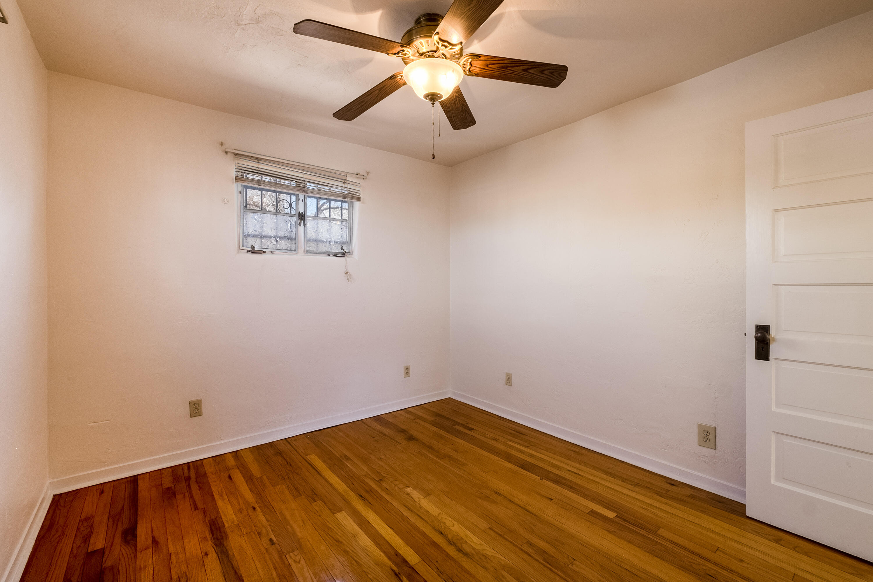 116 WALTER Street SE