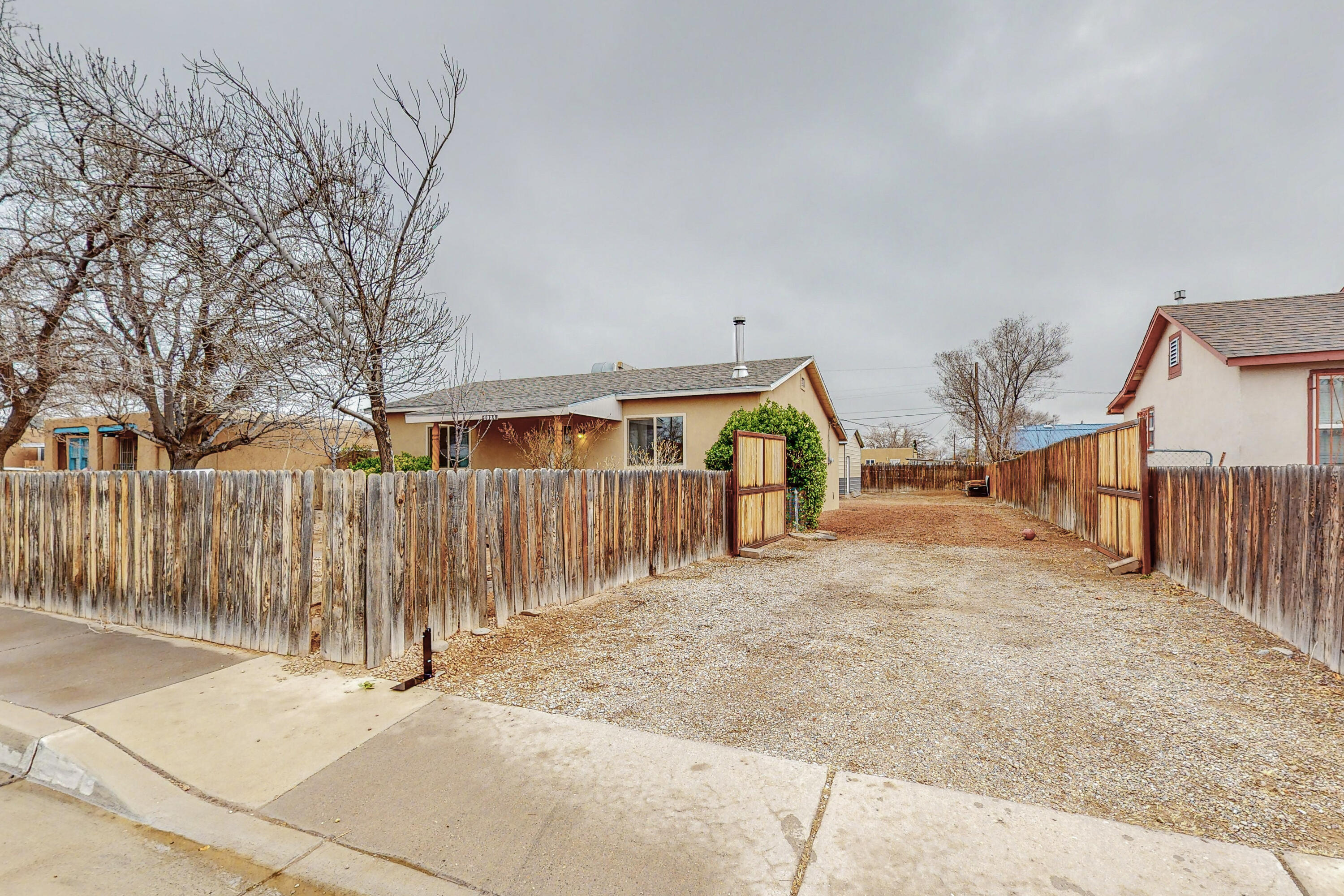 1024 San Clemente Avenue NW