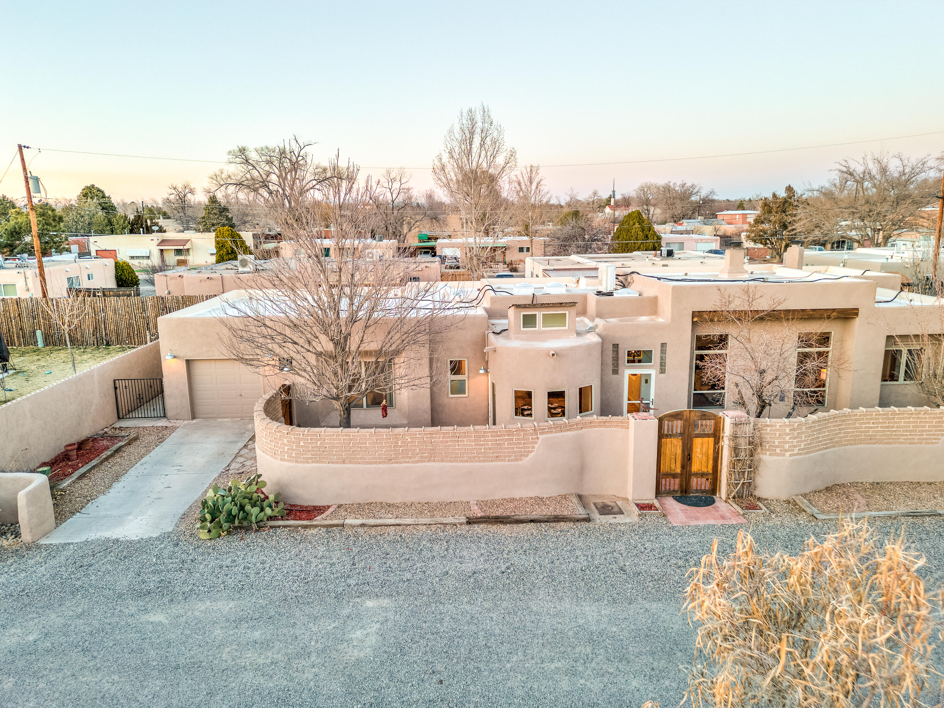 5118 Guadalupe Trail NW