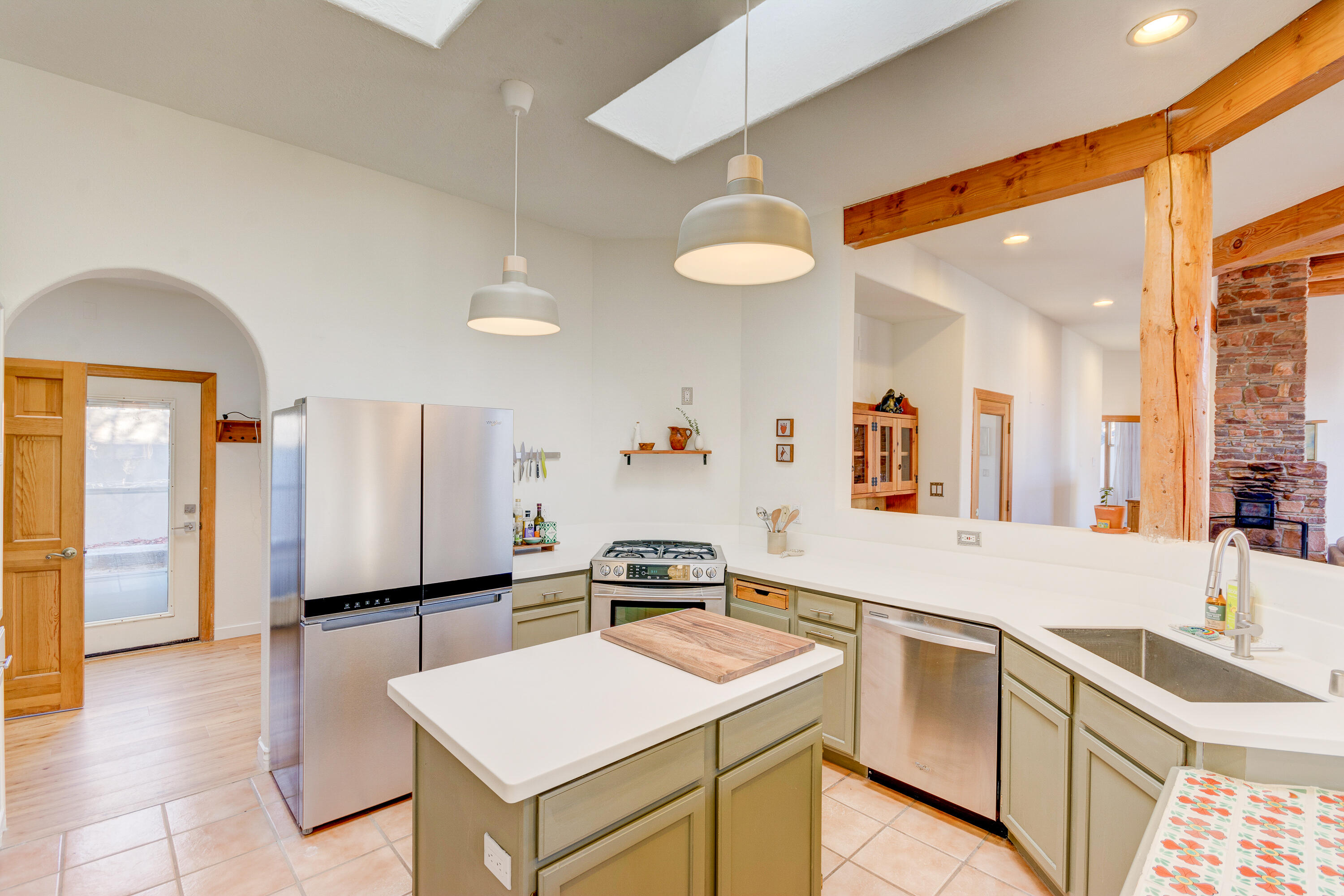 5118 Guadalupe Trail NW