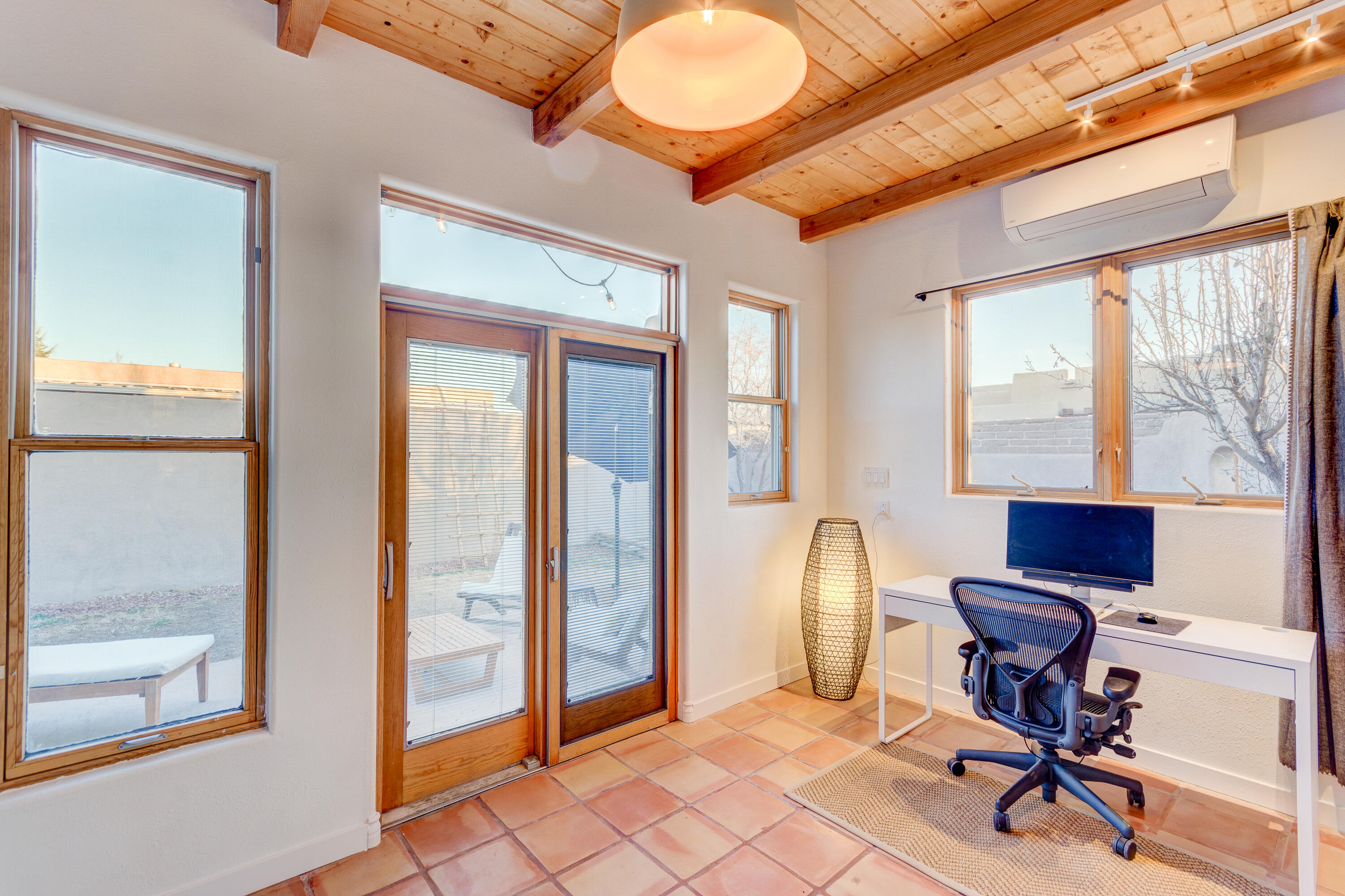 5118 Guadalupe Trail NW