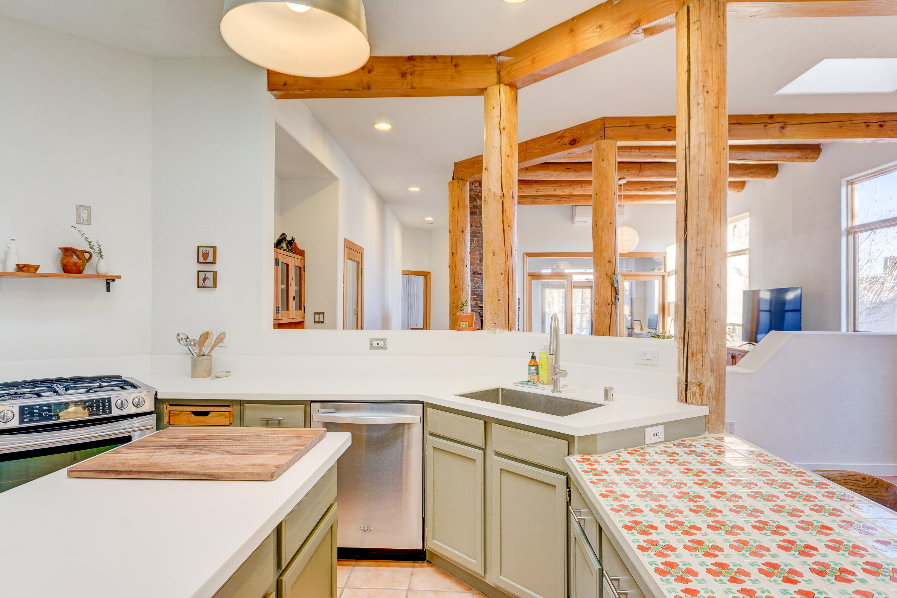 5118 Guadalupe Trail NW