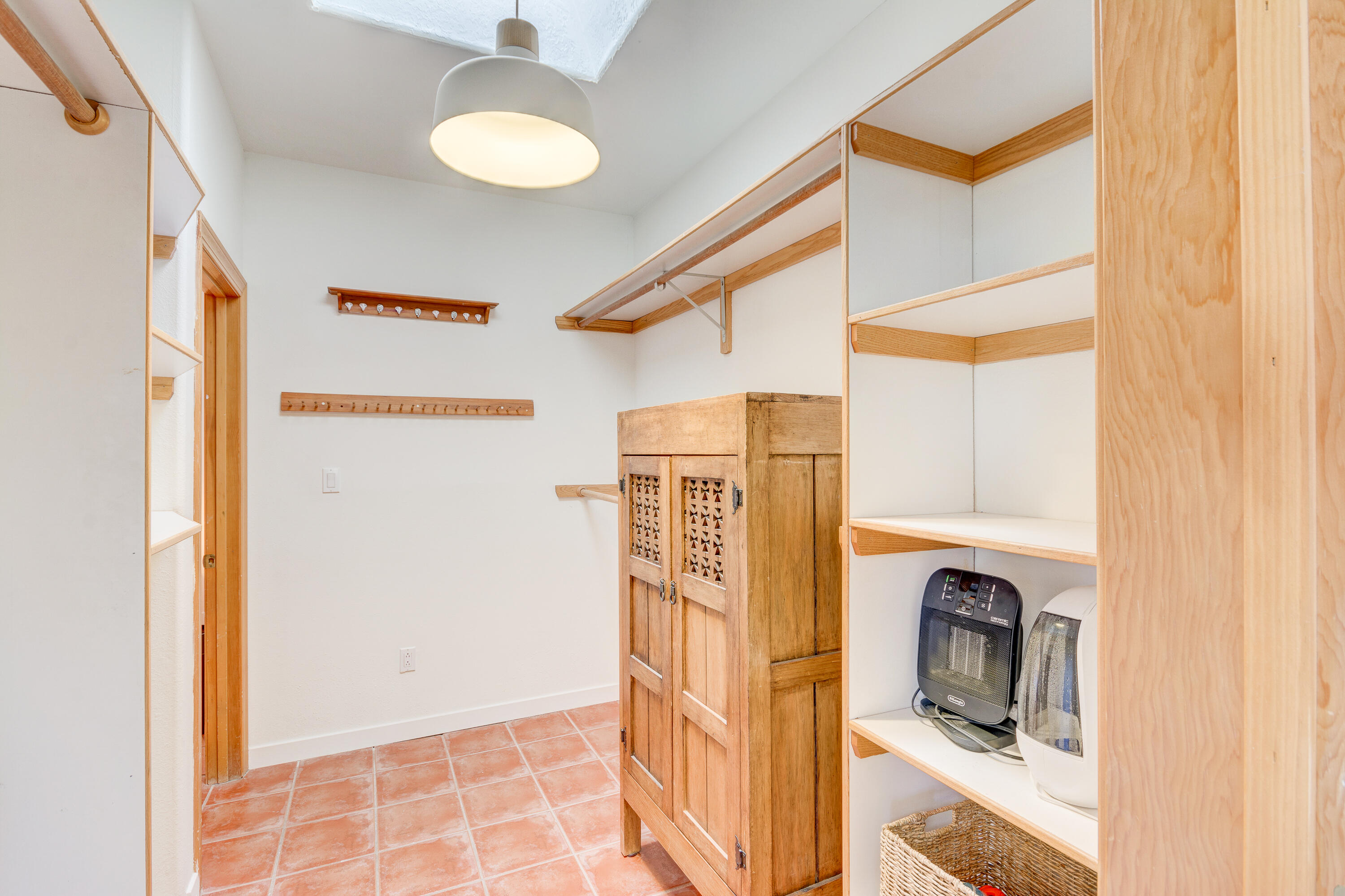 5118 Guadalupe Trail NW