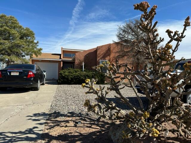 680 WESTERN HILLS Drive SE