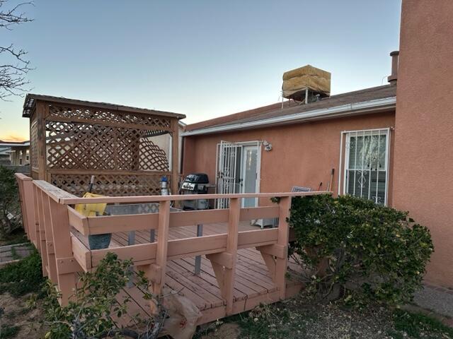 680 WESTERN HILLS Drive SE