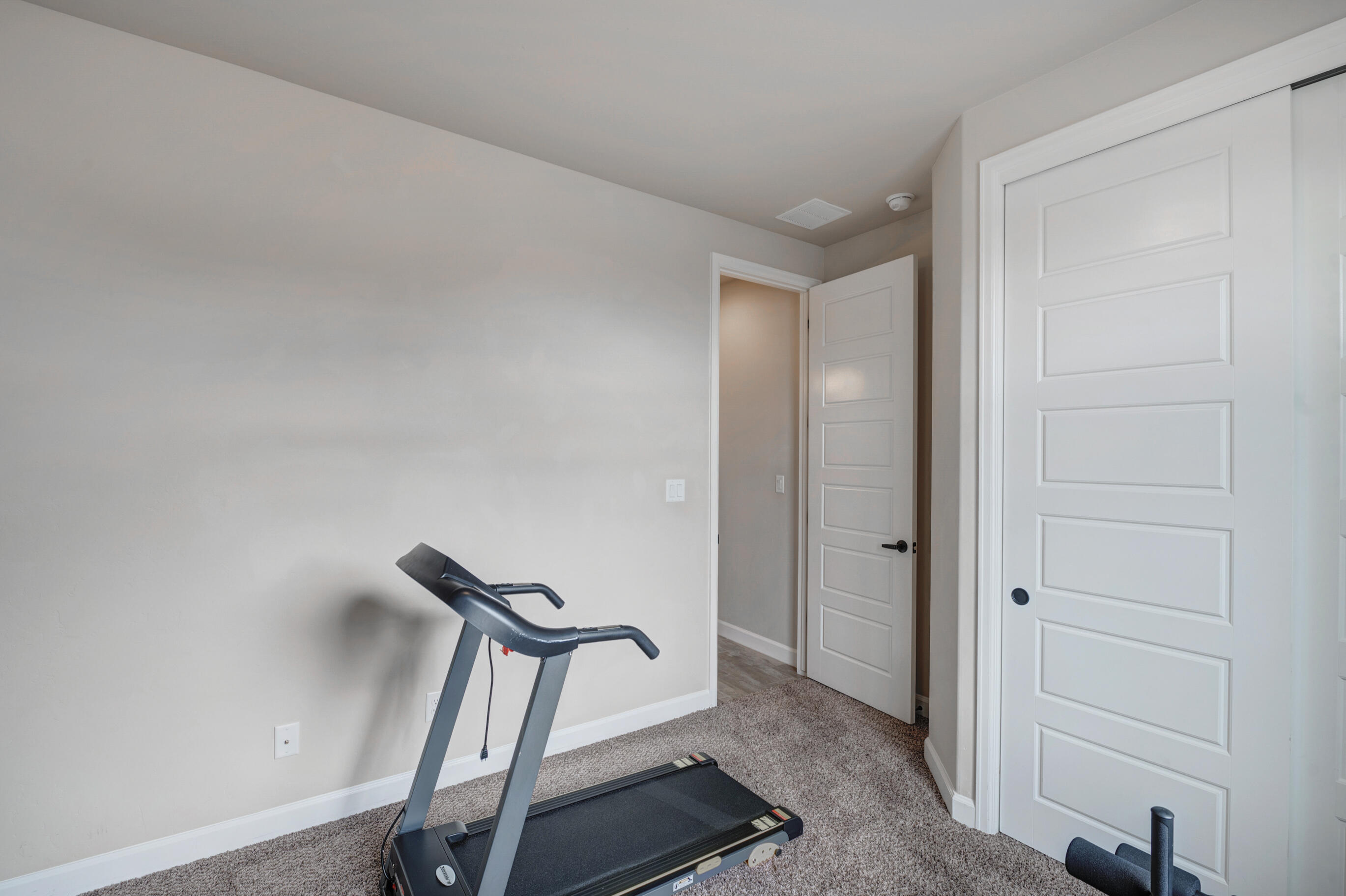 6893 CLEARY Loop NE