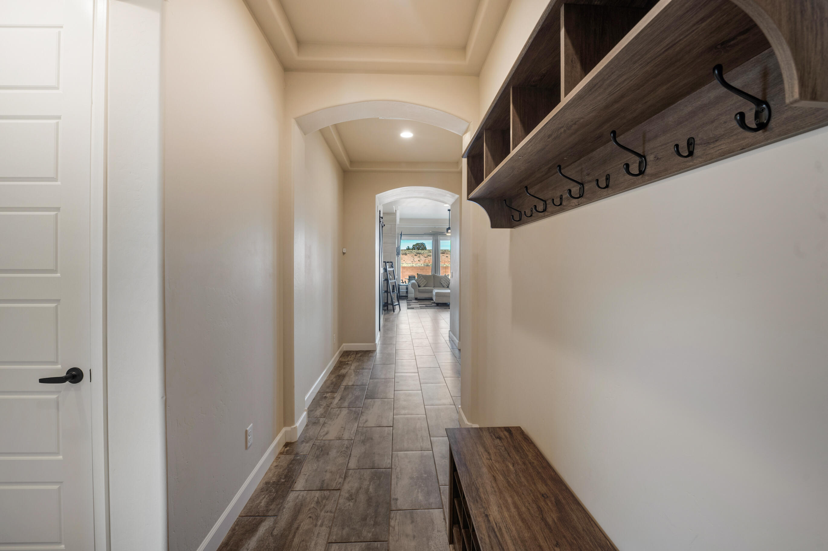 6893 CLEARY Loop NE