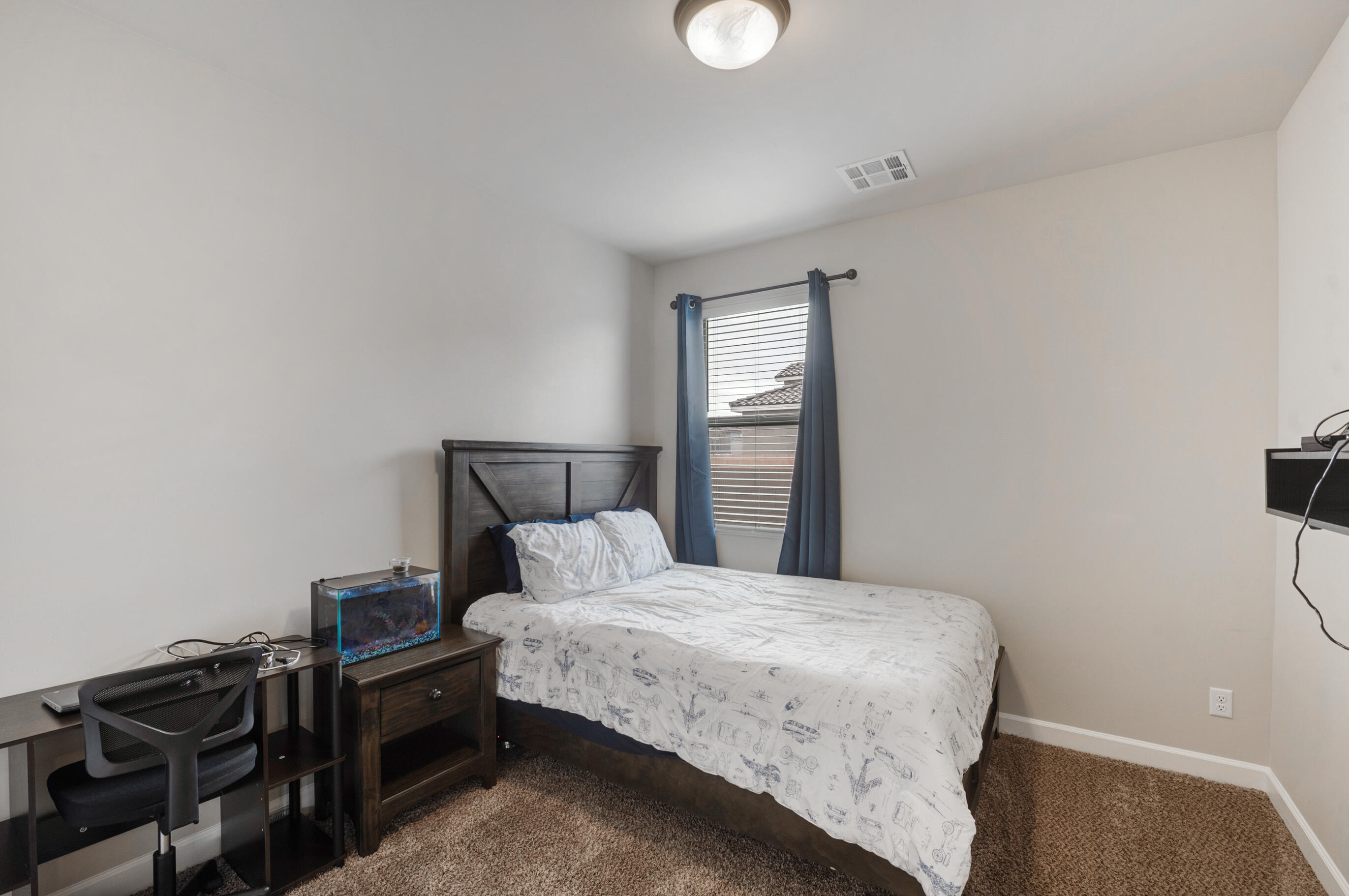 6893 CLEARY Loop NE