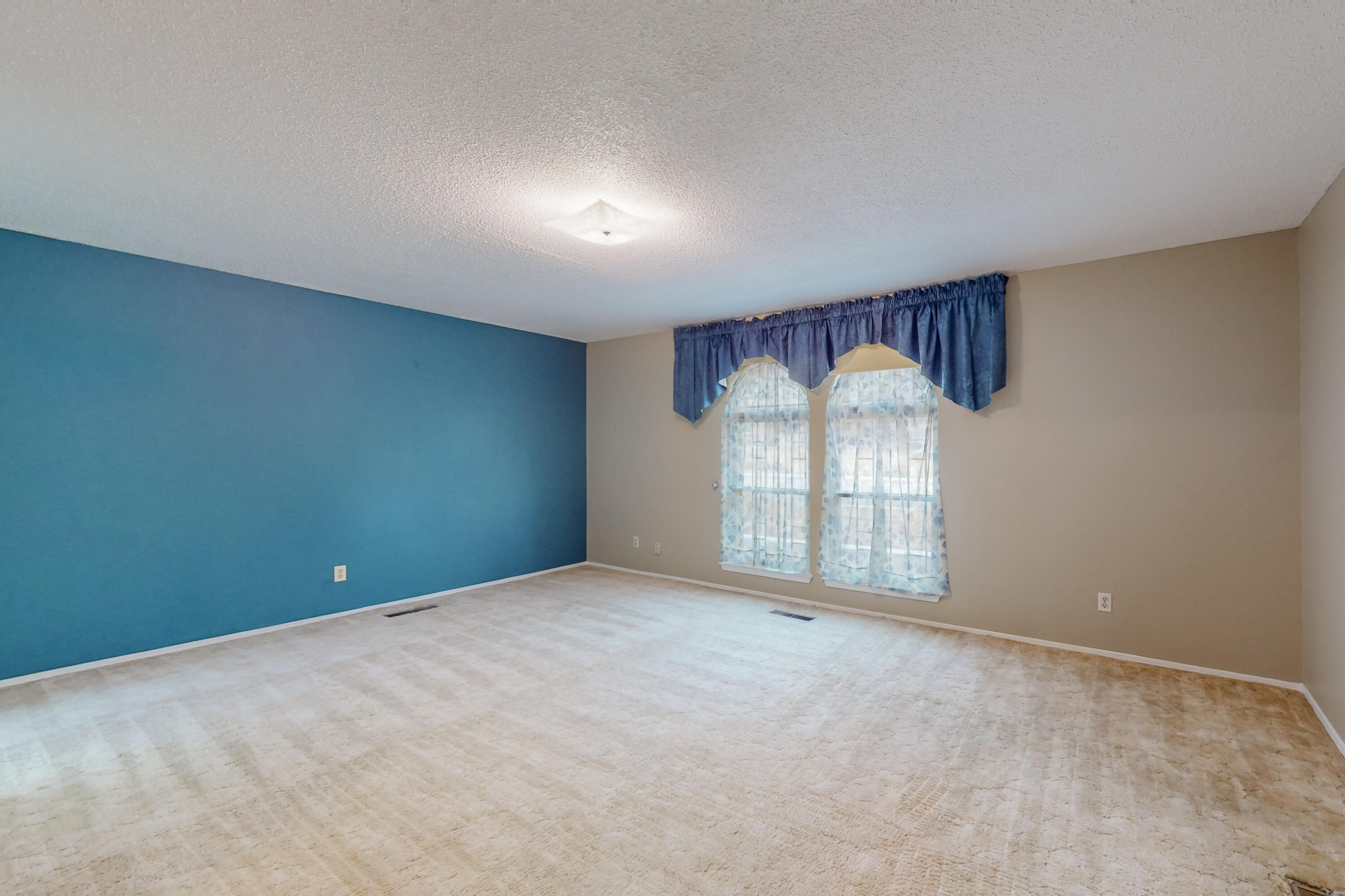 3005 PALO ALTO Drive NE