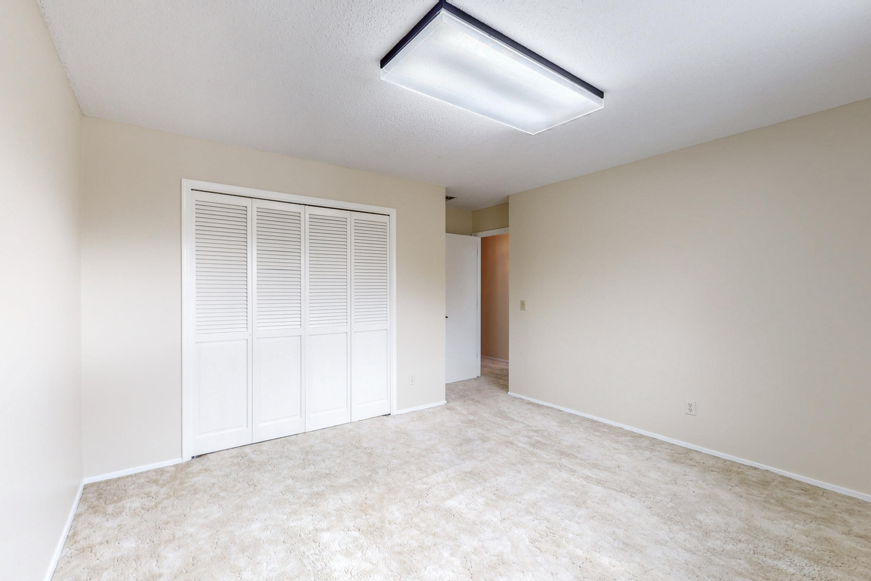 3005 PALO ALTO Drive NE