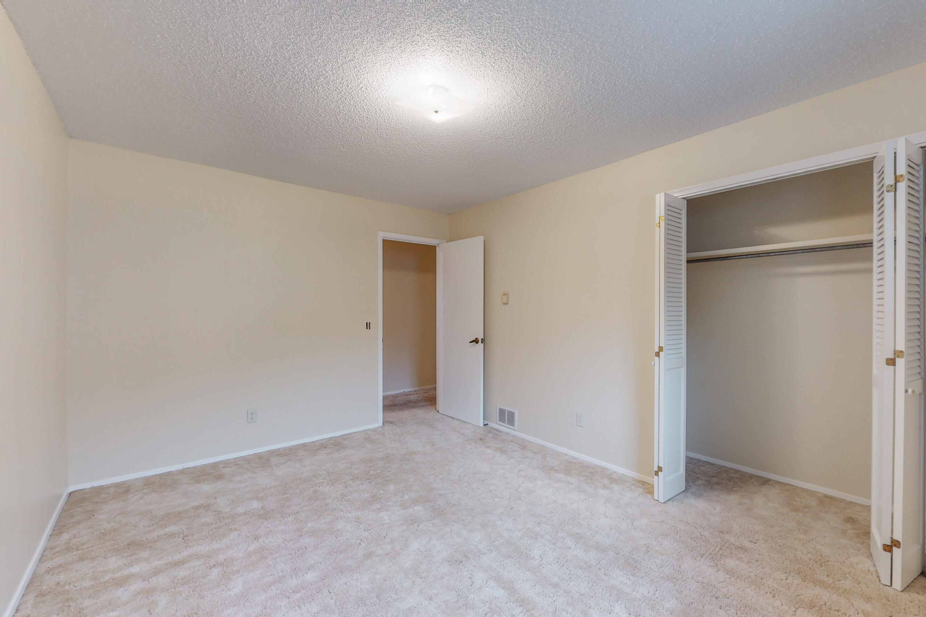 3005 PALO ALTO Drive NE