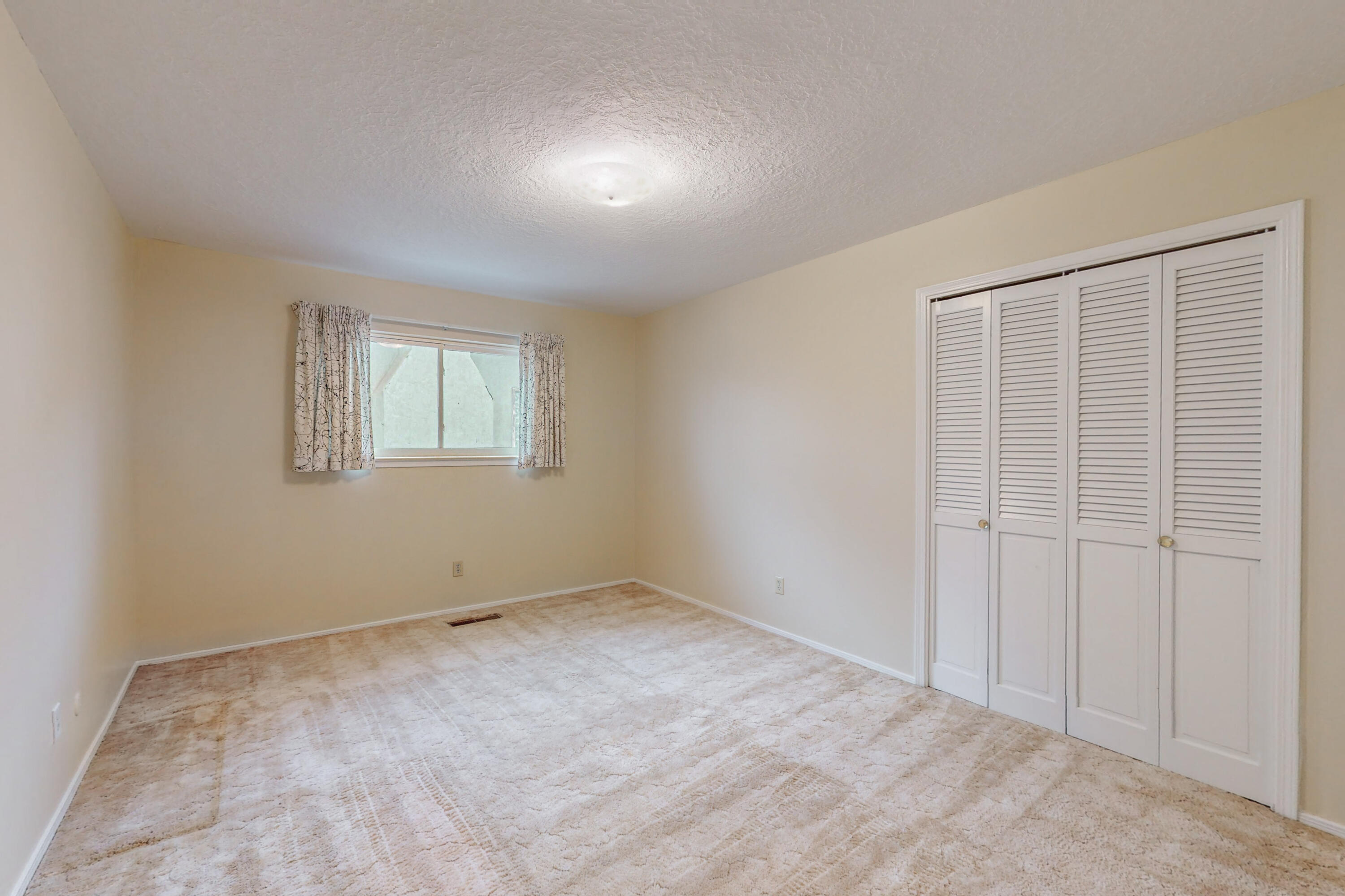 3005 PALO ALTO Drive NE