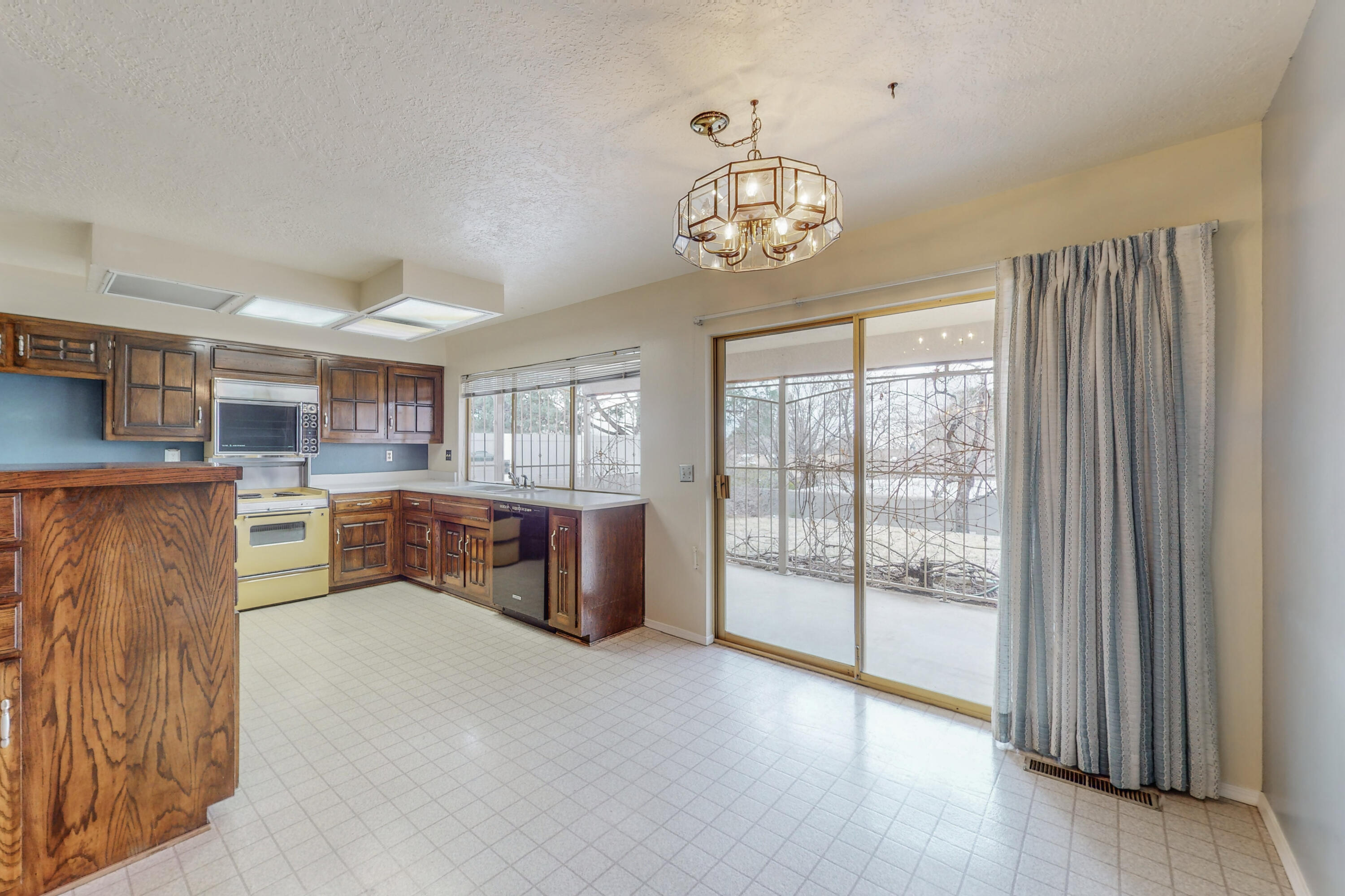 3005 PALO ALTO Drive NE