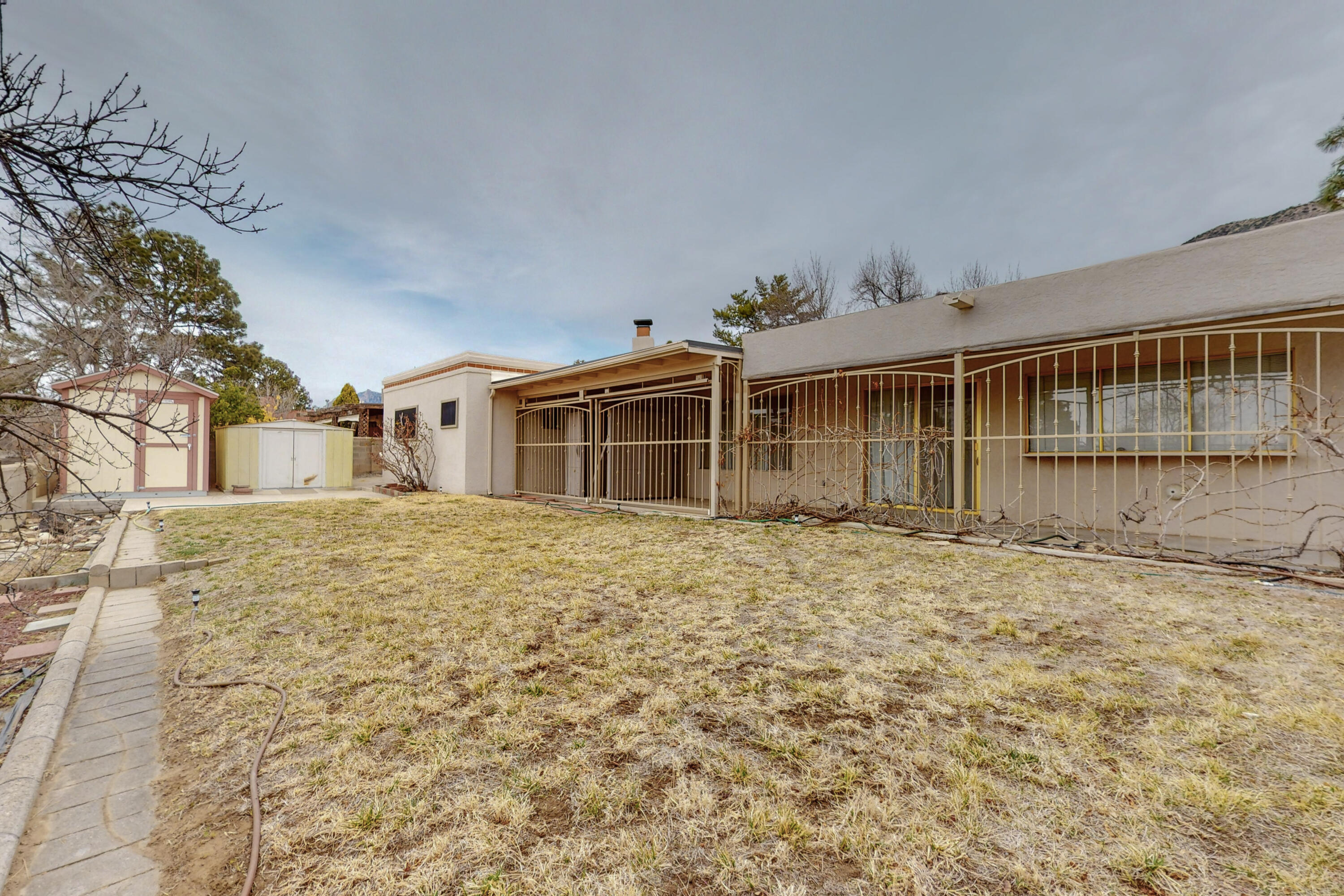 3005 PALO ALTO Drive NE