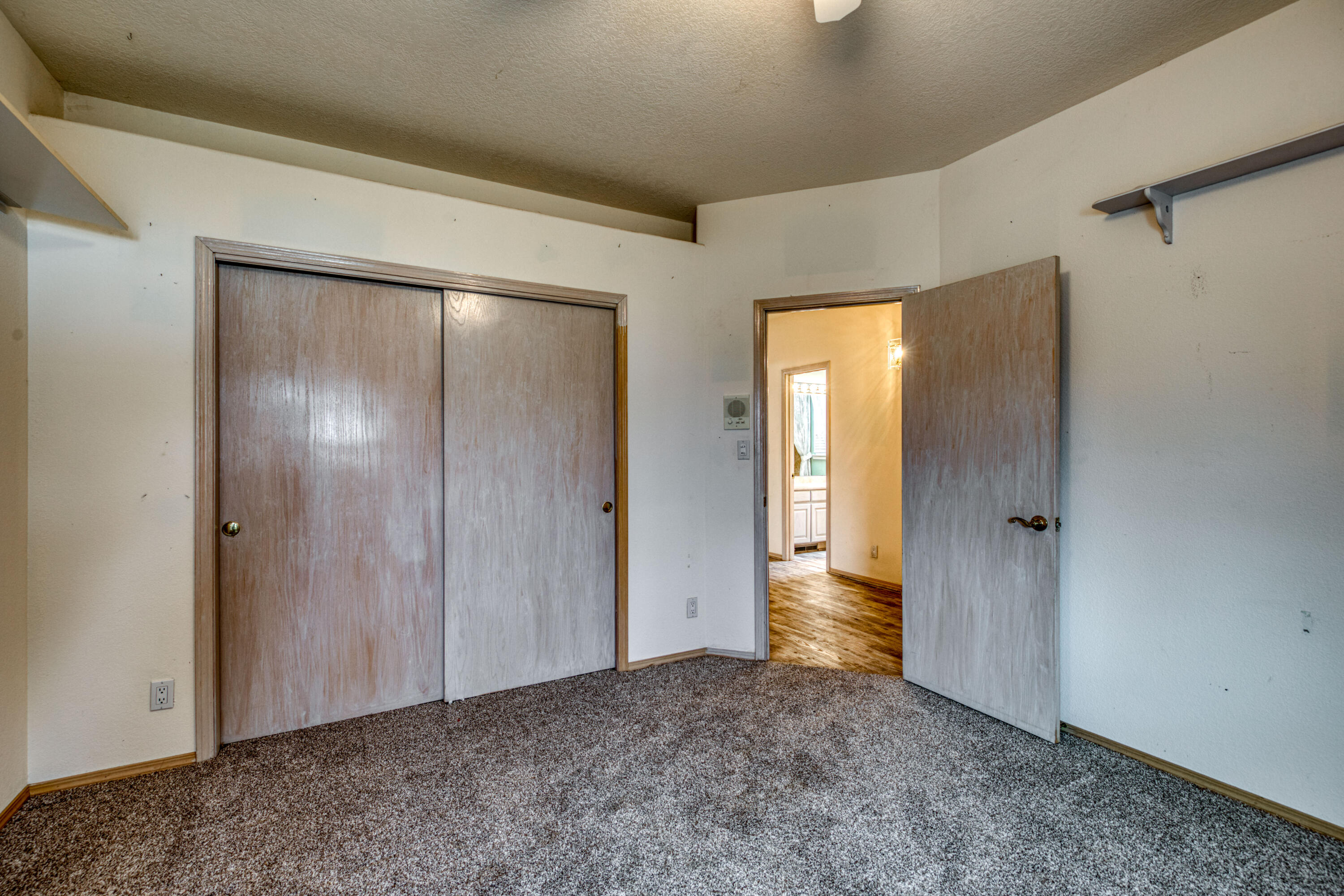 4405 SOMBRA Place NW