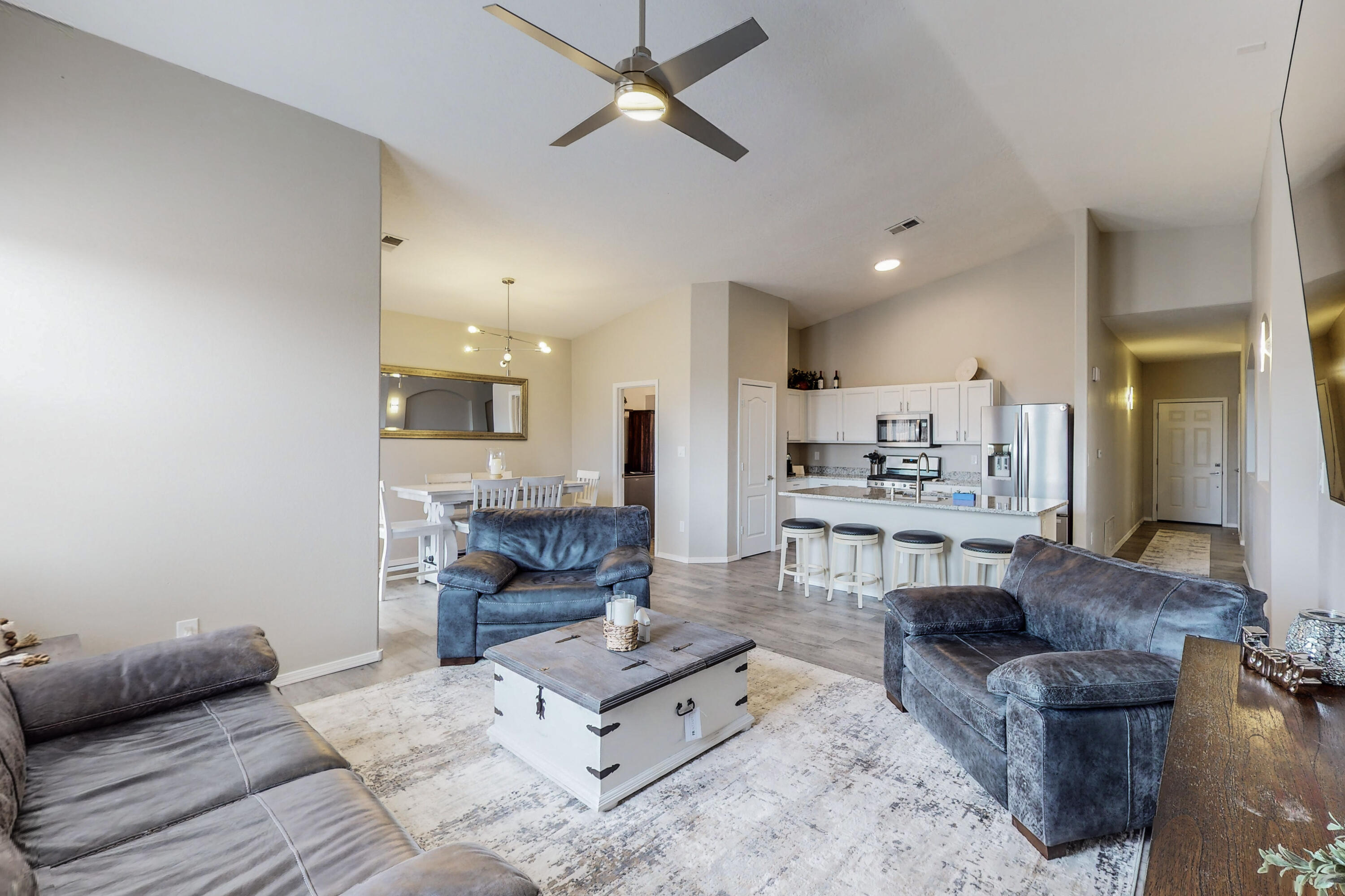7215 WILLIAMSBURG Road NW