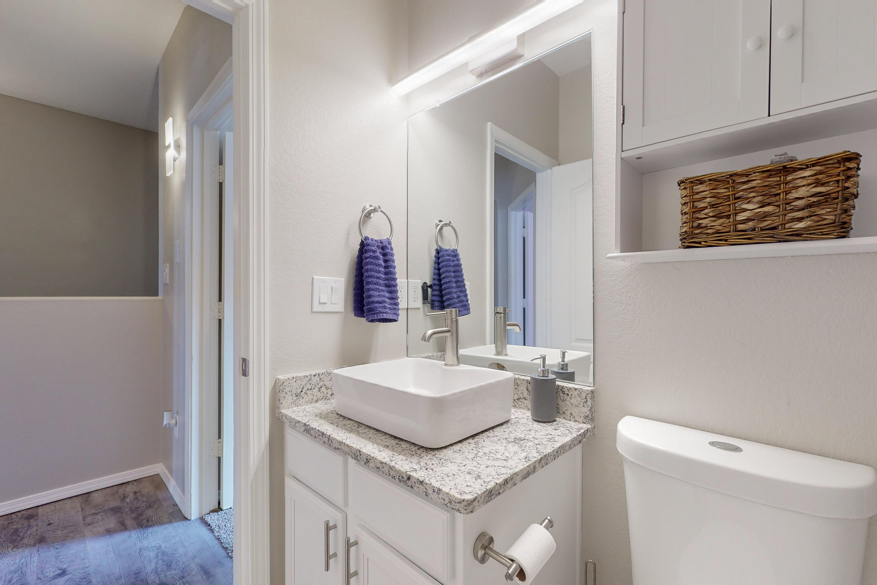7215 WILLIAMSBURG Road NW