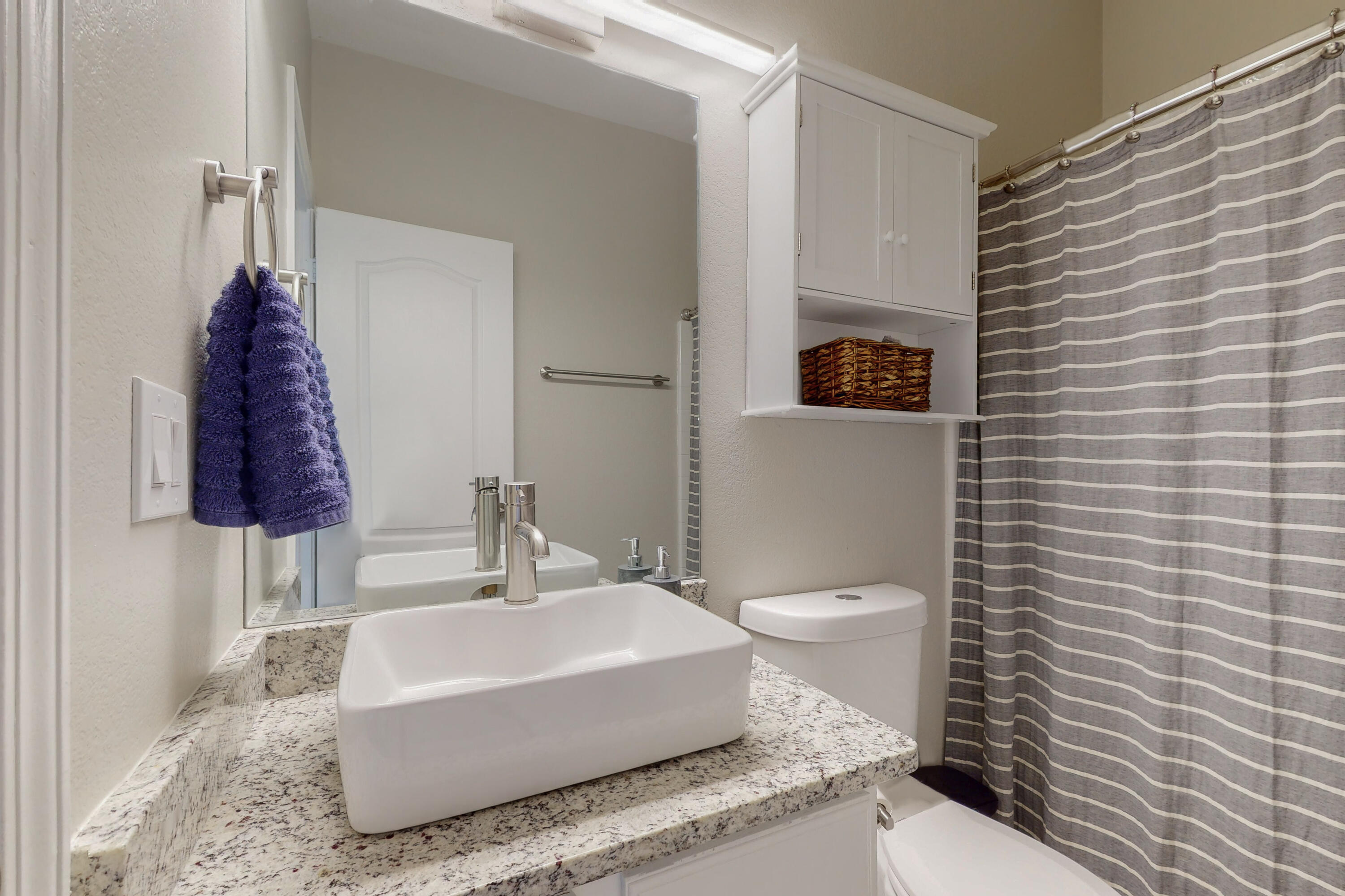 7215 WILLIAMSBURG Road NW