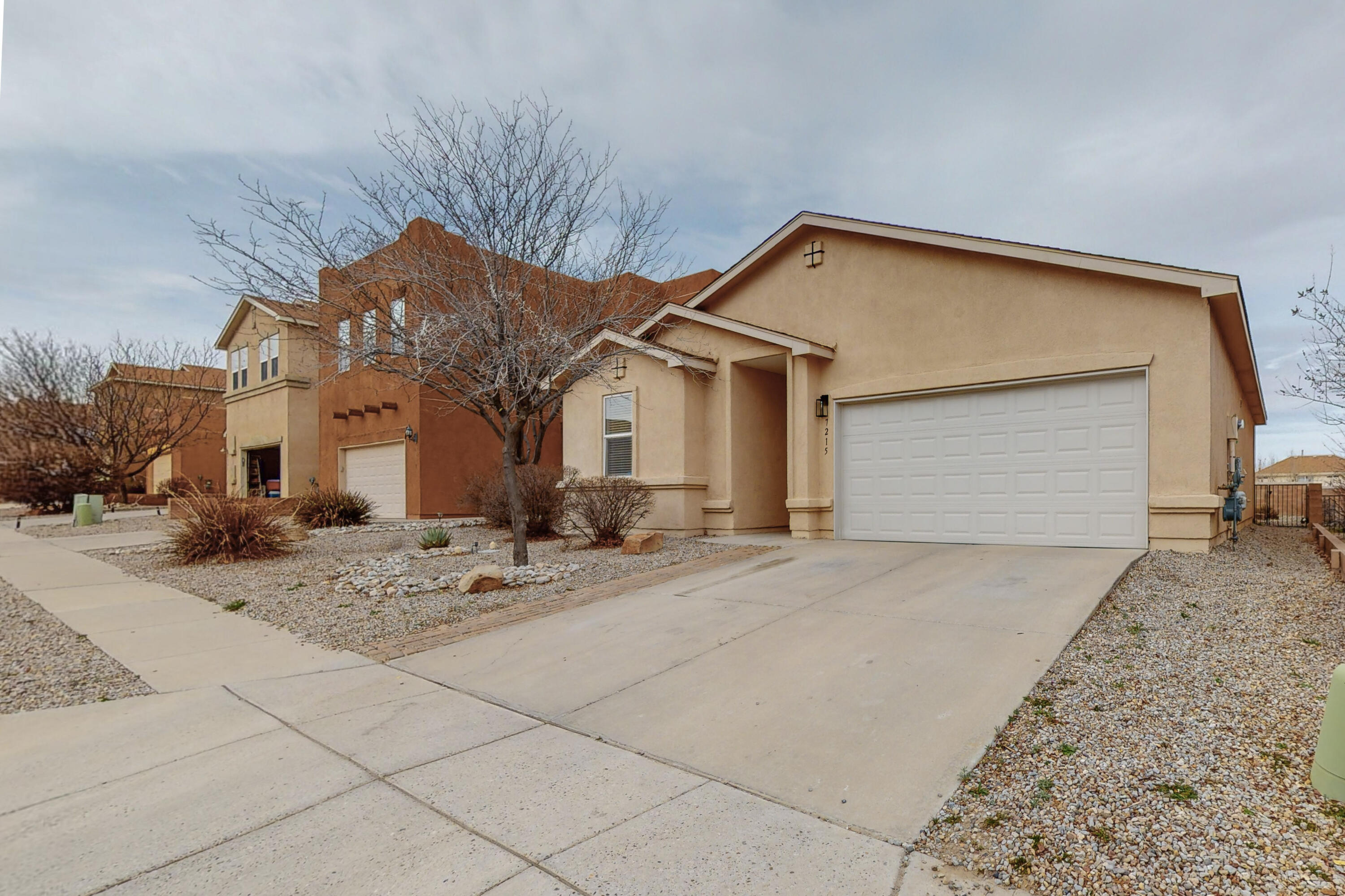 7215 WILLIAMSBURG Road NW