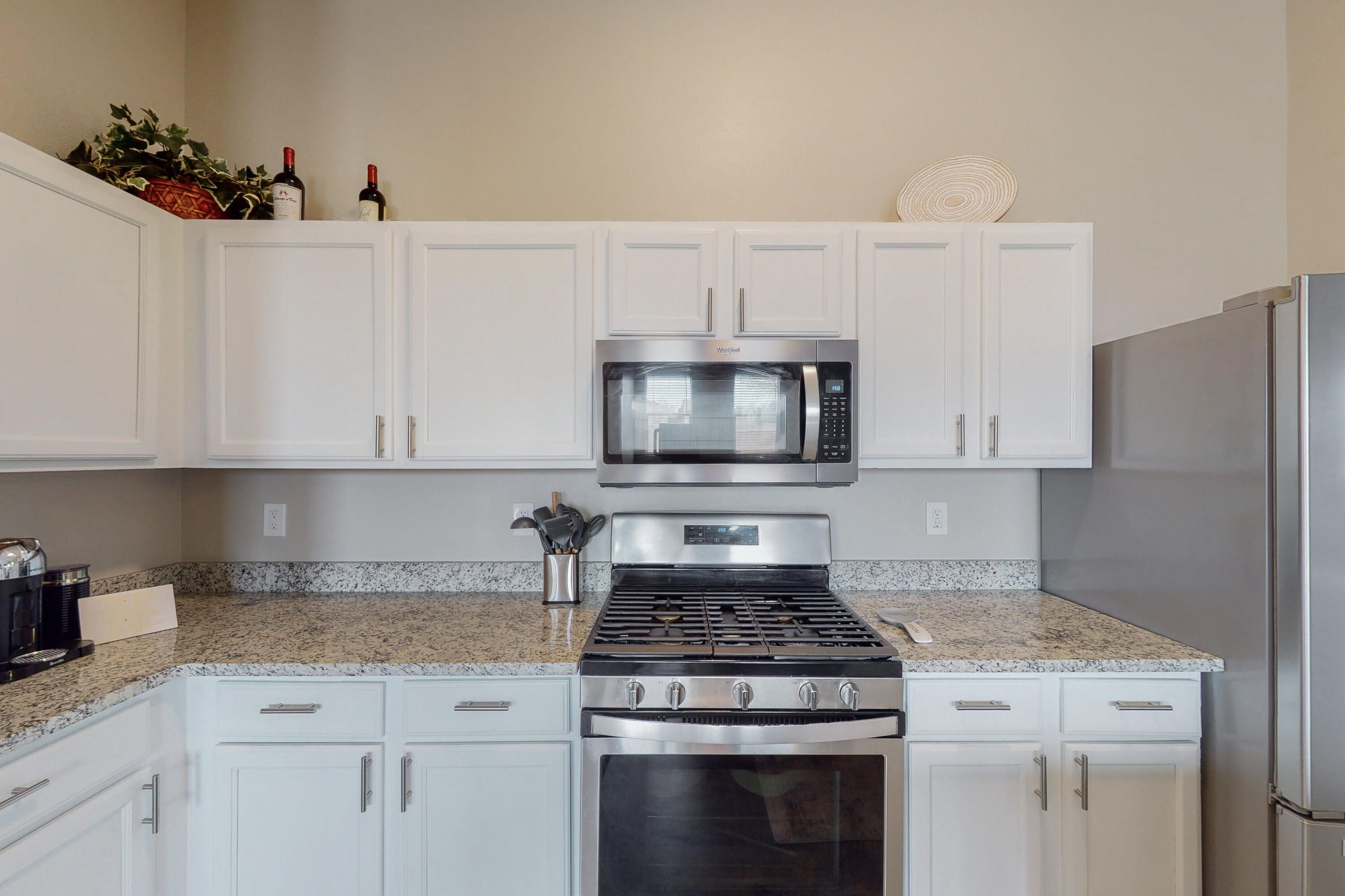 7215 WILLIAMSBURG Road NW