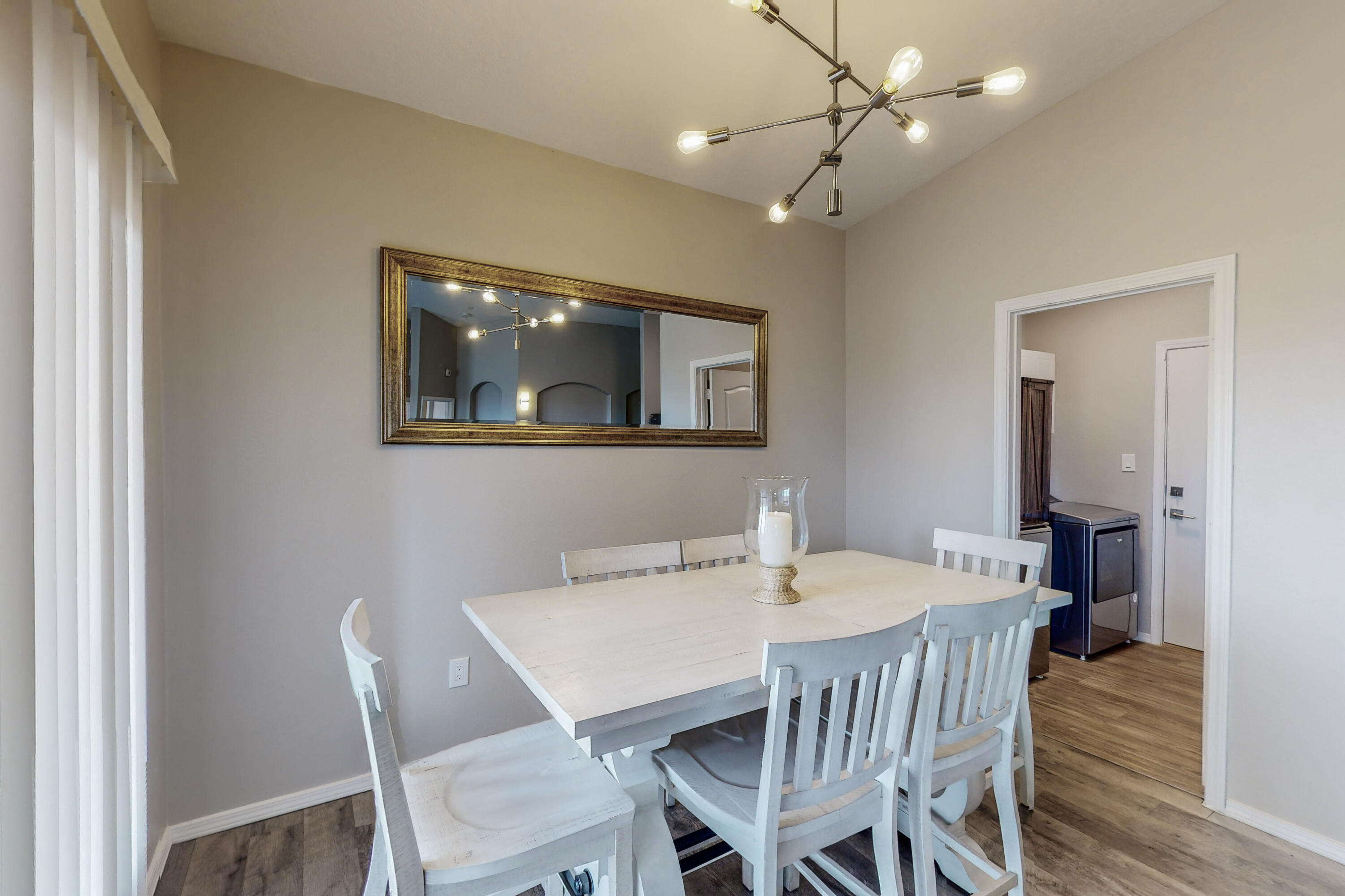 7215 WILLIAMSBURG Road NW