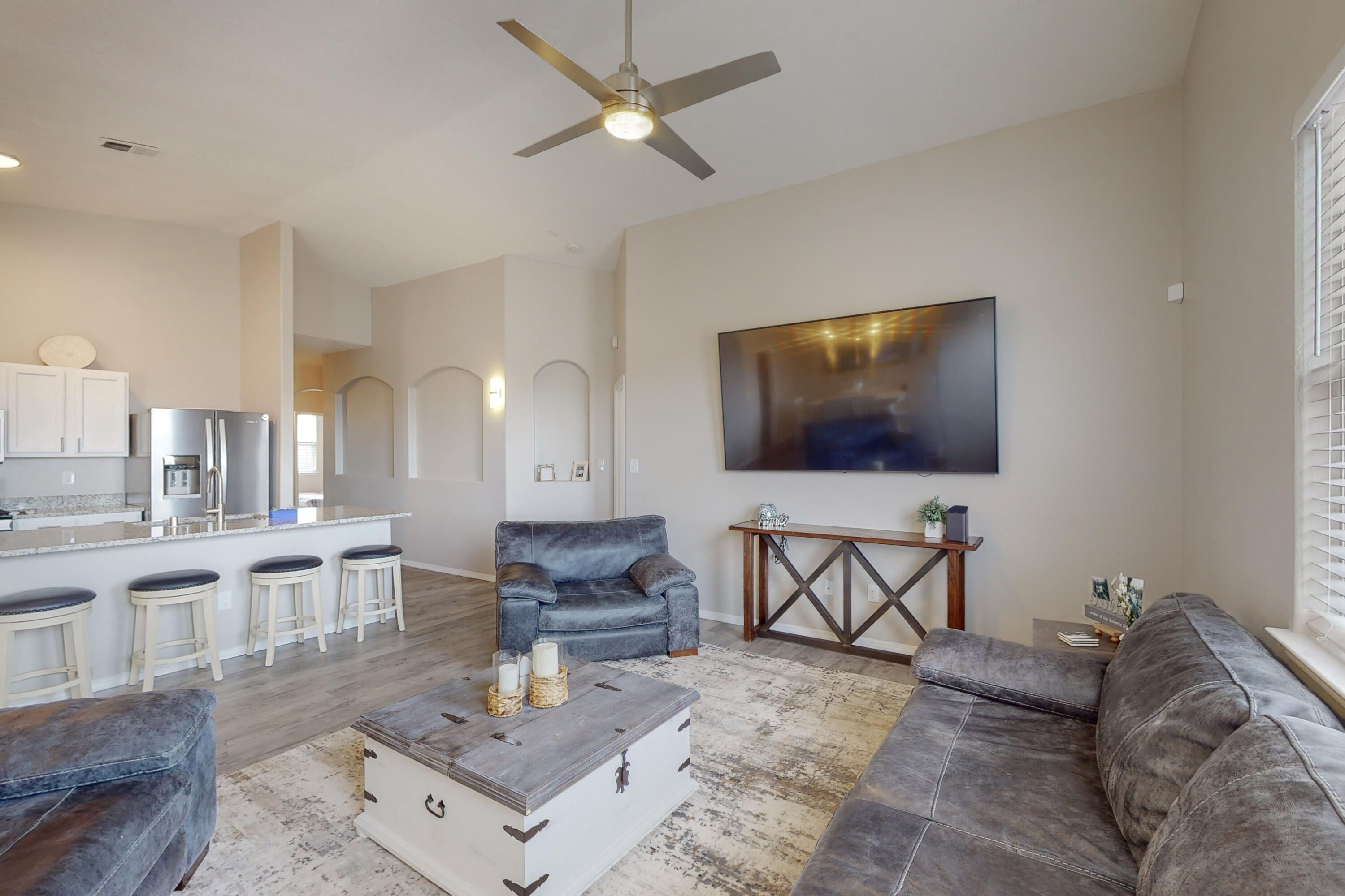7215 WILLIAMSBURG Road NW