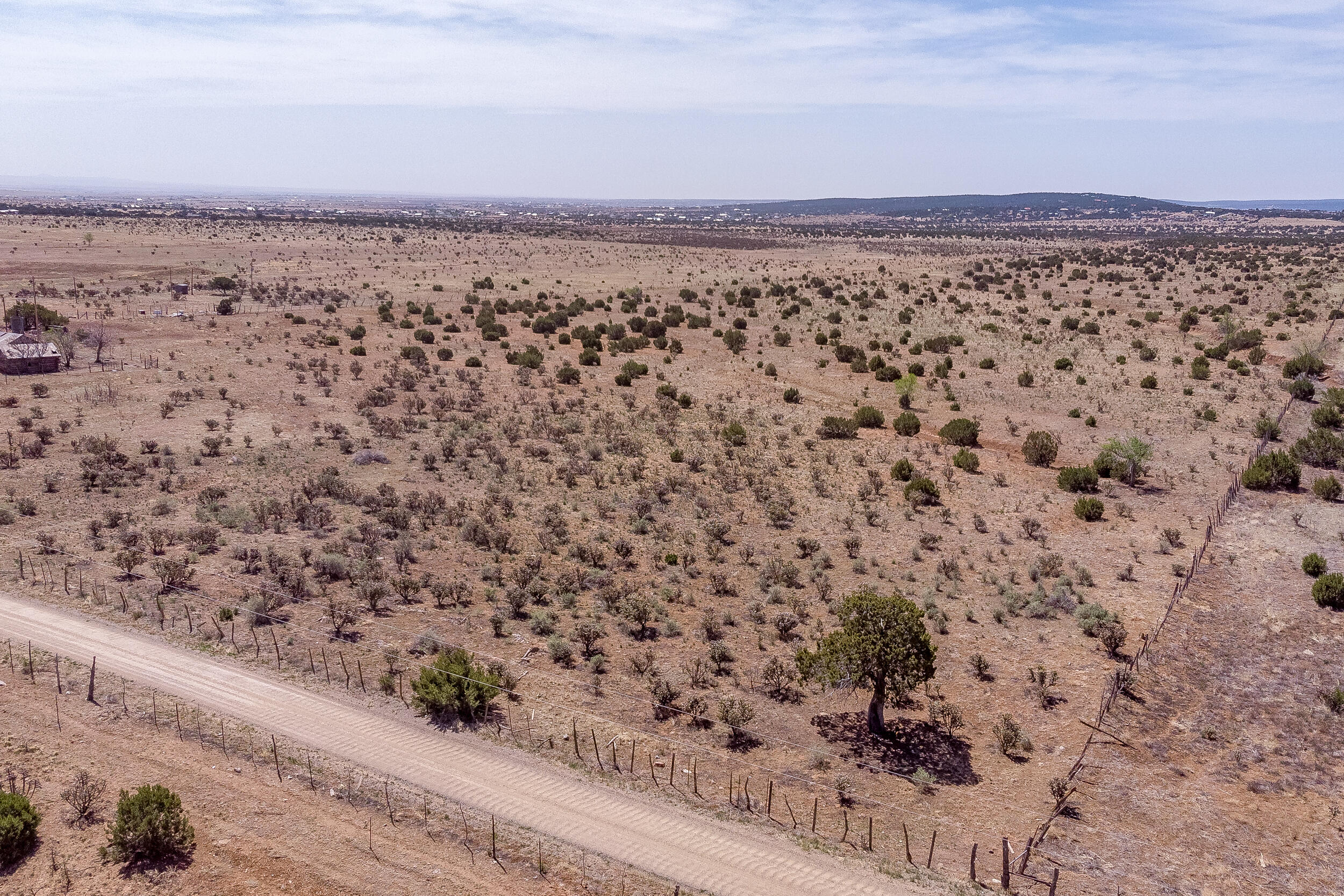 201 Entranosa/Lt 7 Road