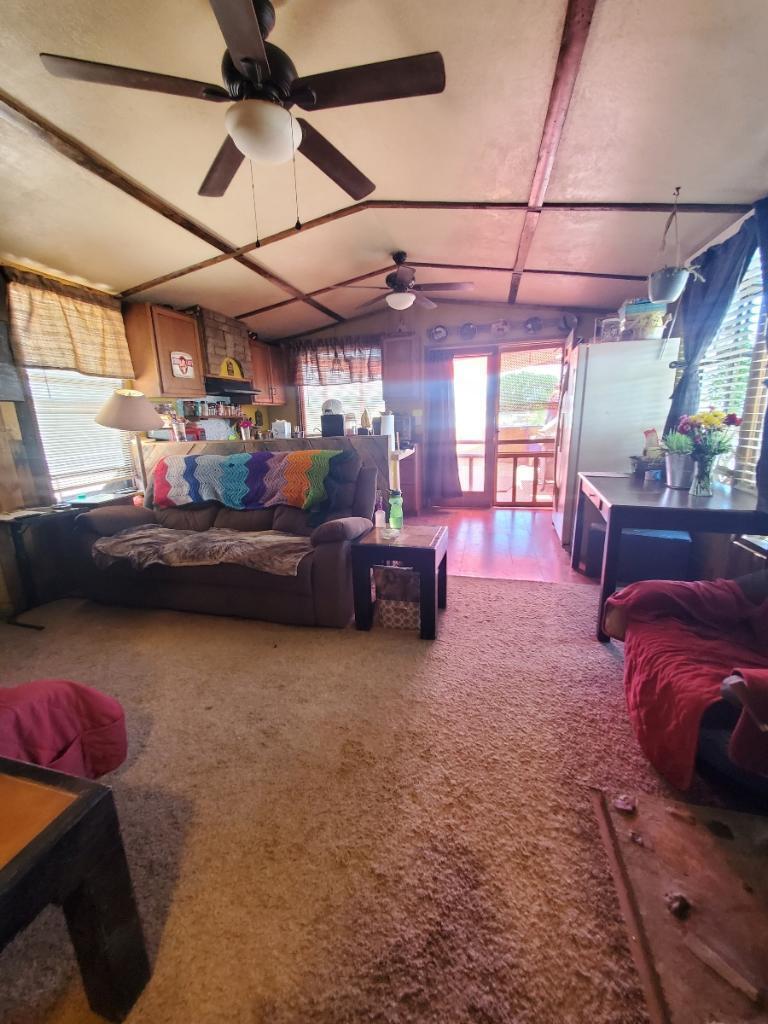 25 Ranchitos Road