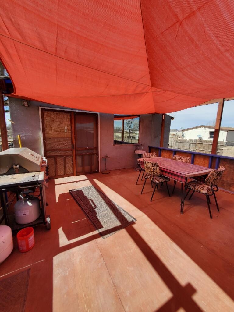 25 Ranchitos Road