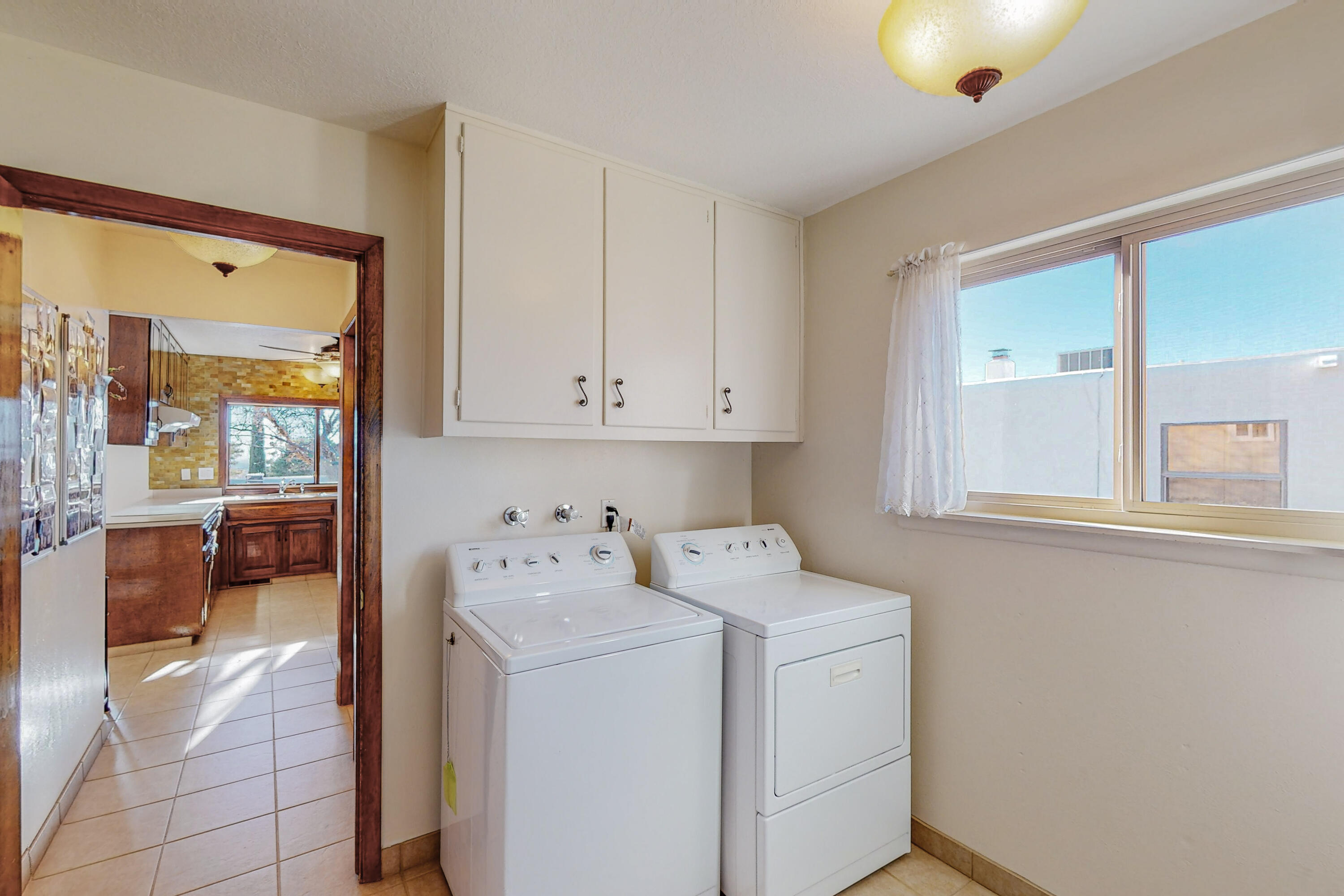 4101 Camino De La Sierra NE