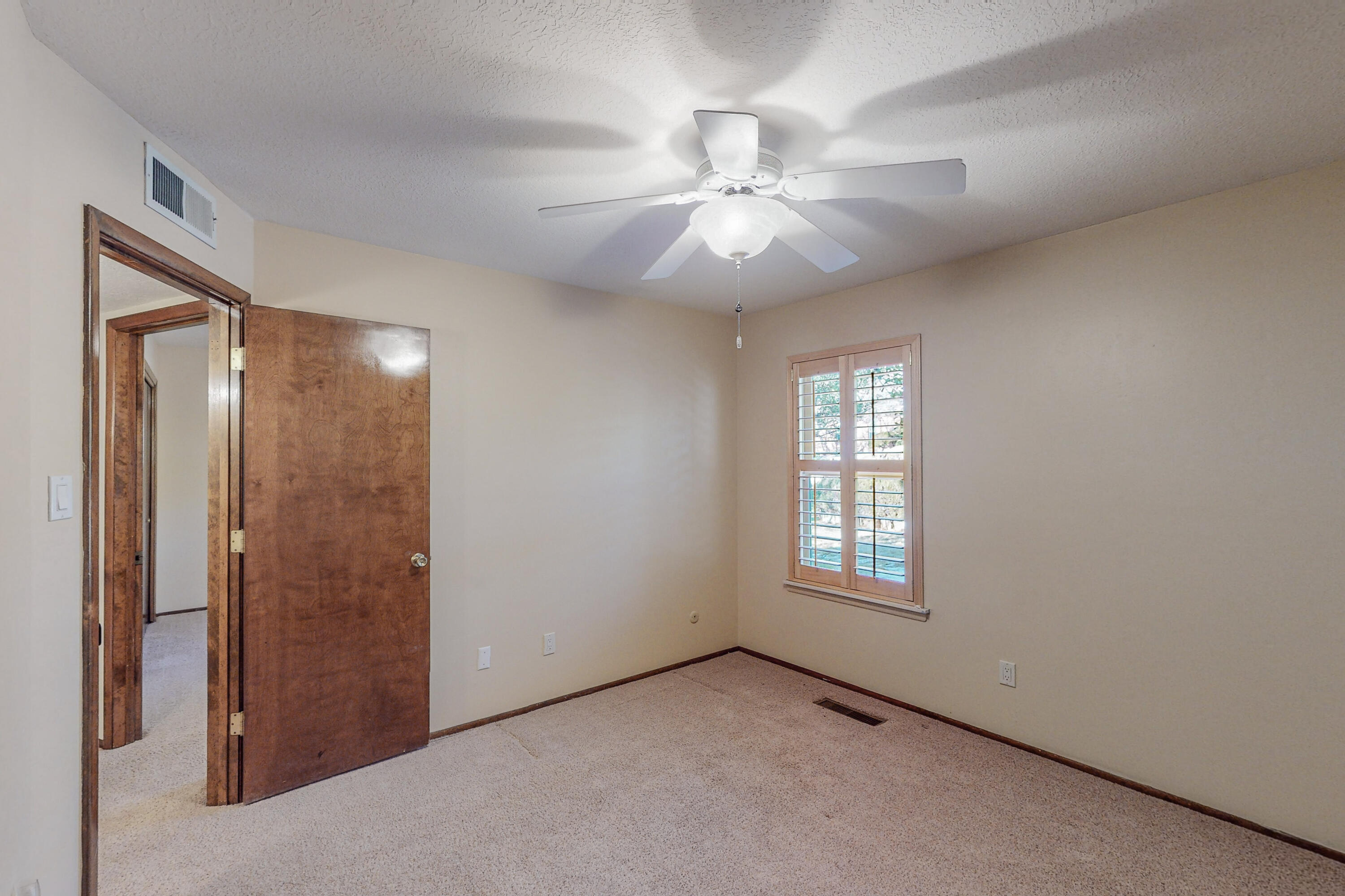4101 Camino De La Sierra NE