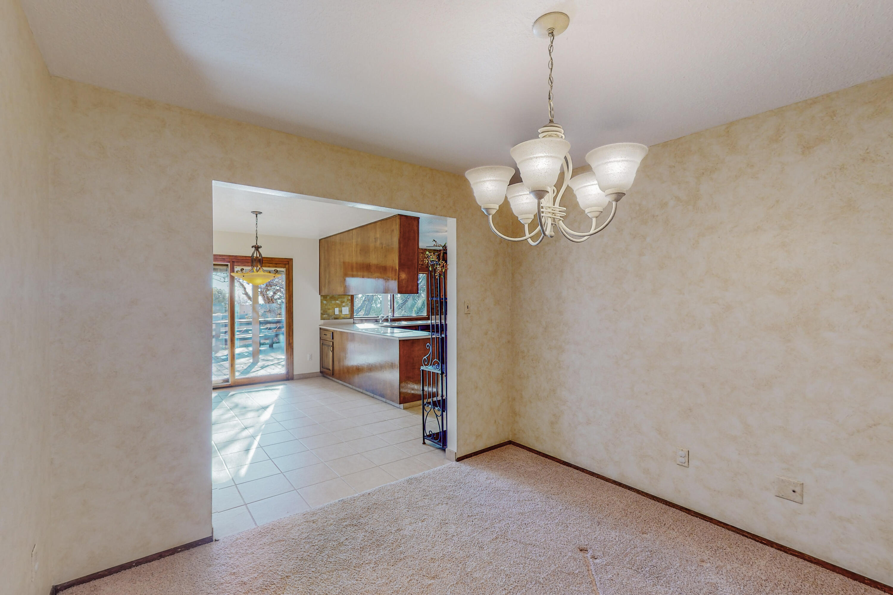 4101 Camino De La Sierra NE