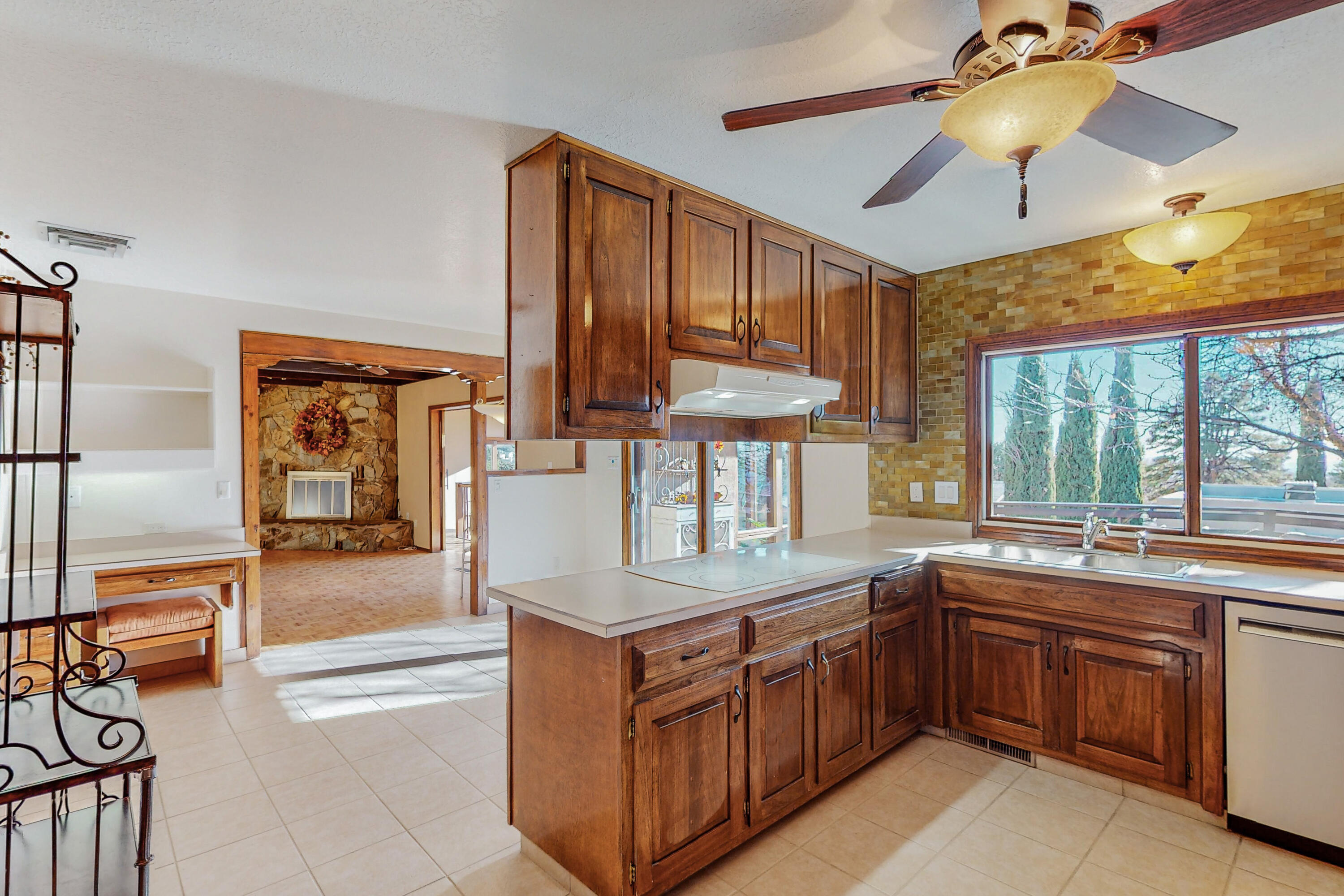 4101 Camino De La Sierra NE