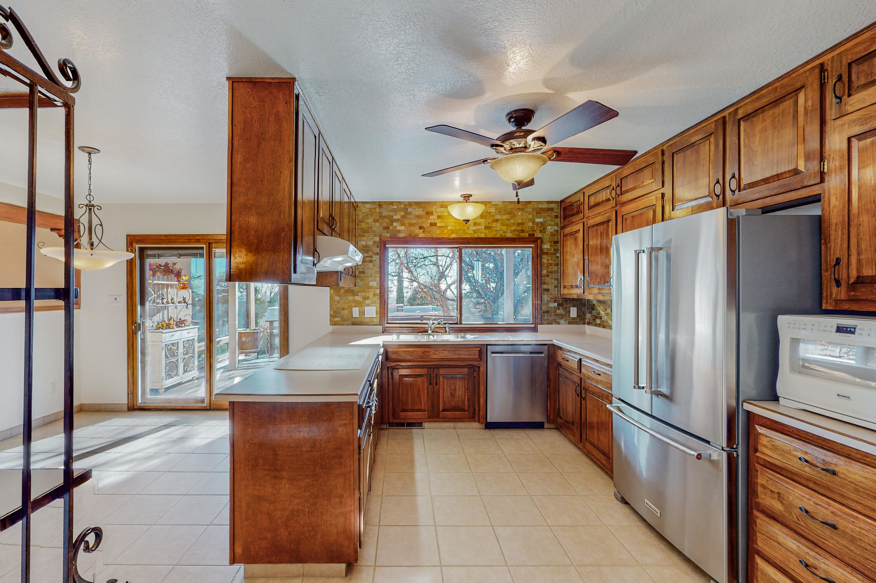 4101 Camino De La Sierra NE