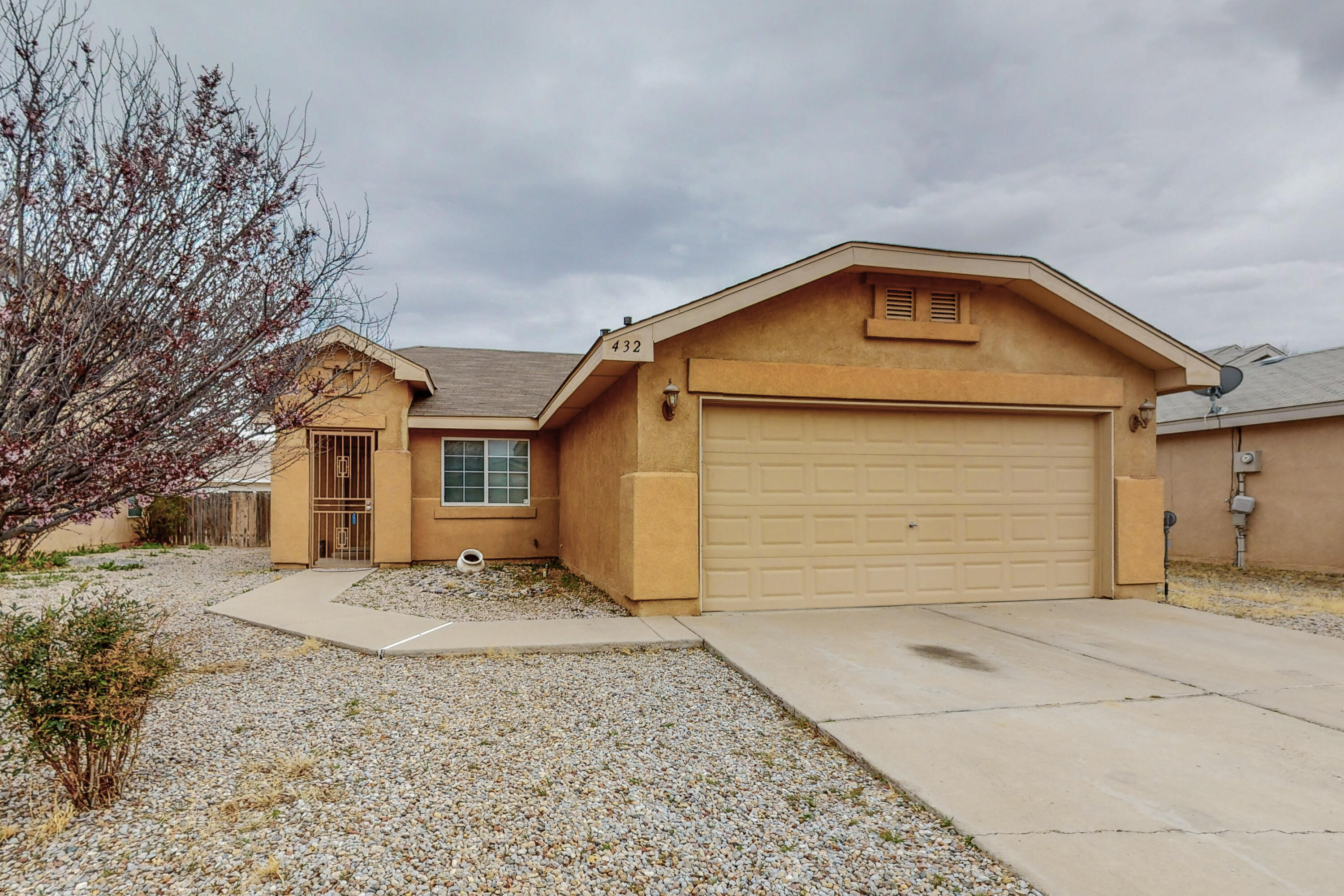 432 BRISTLEBRUSH Street SW