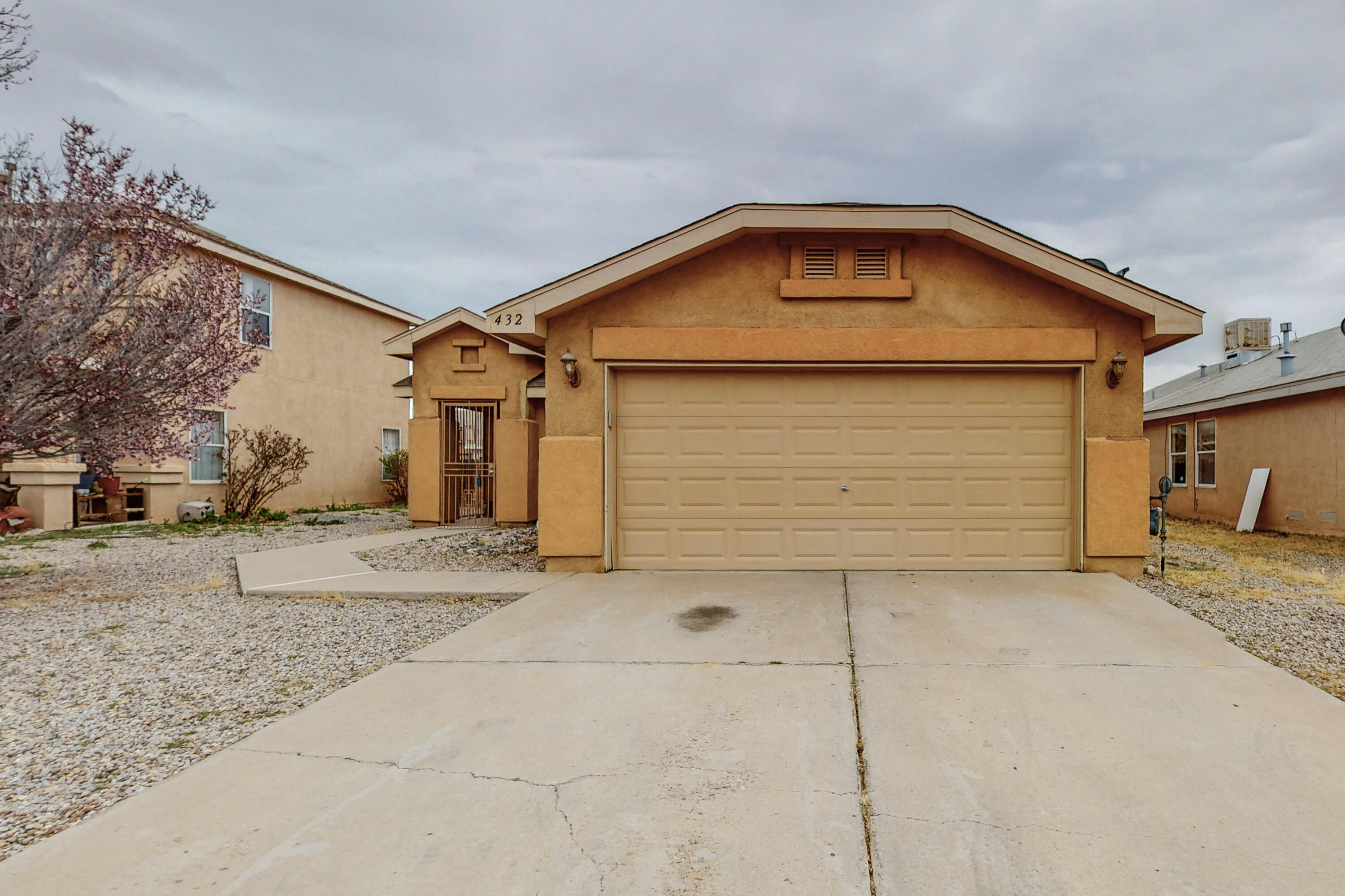 432 BRISTLEBRUSH Street SW