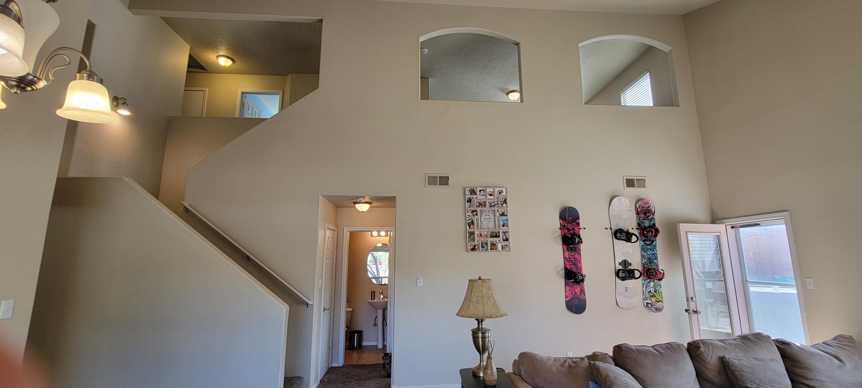 2102 MARGARITA Drive SE