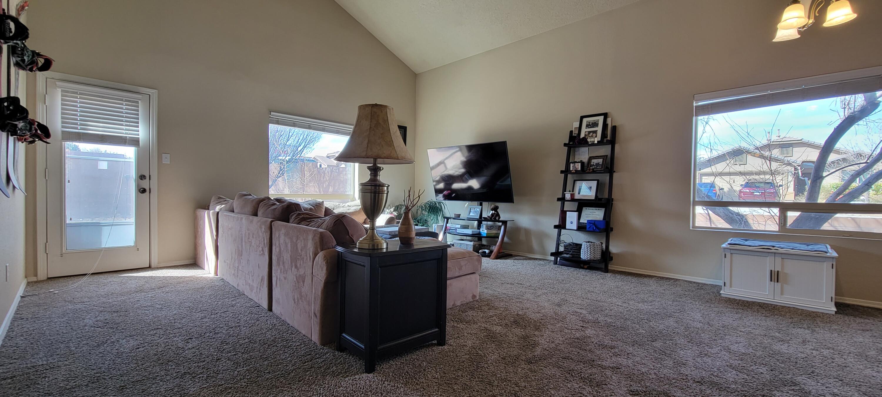 2102 MARGARITA Drive SE