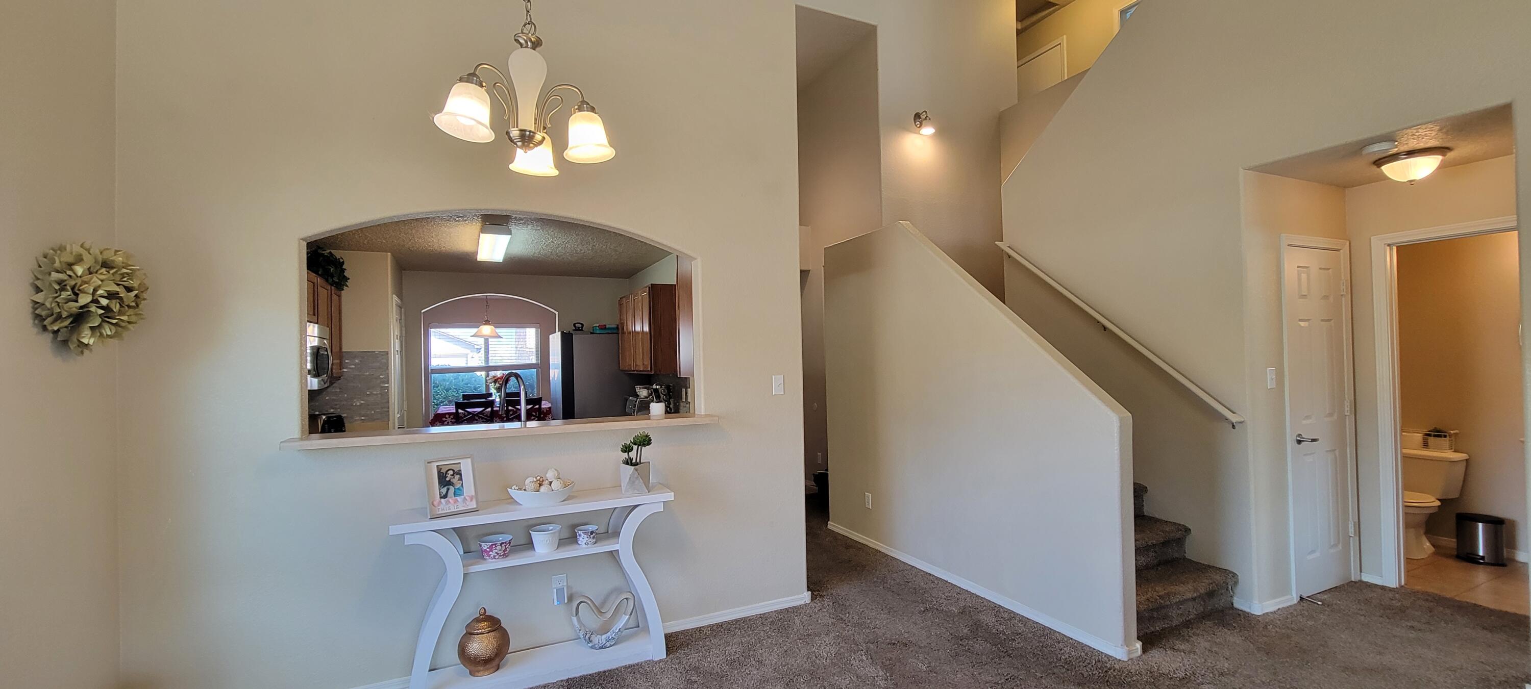 2102 MARGARITA Drive SE