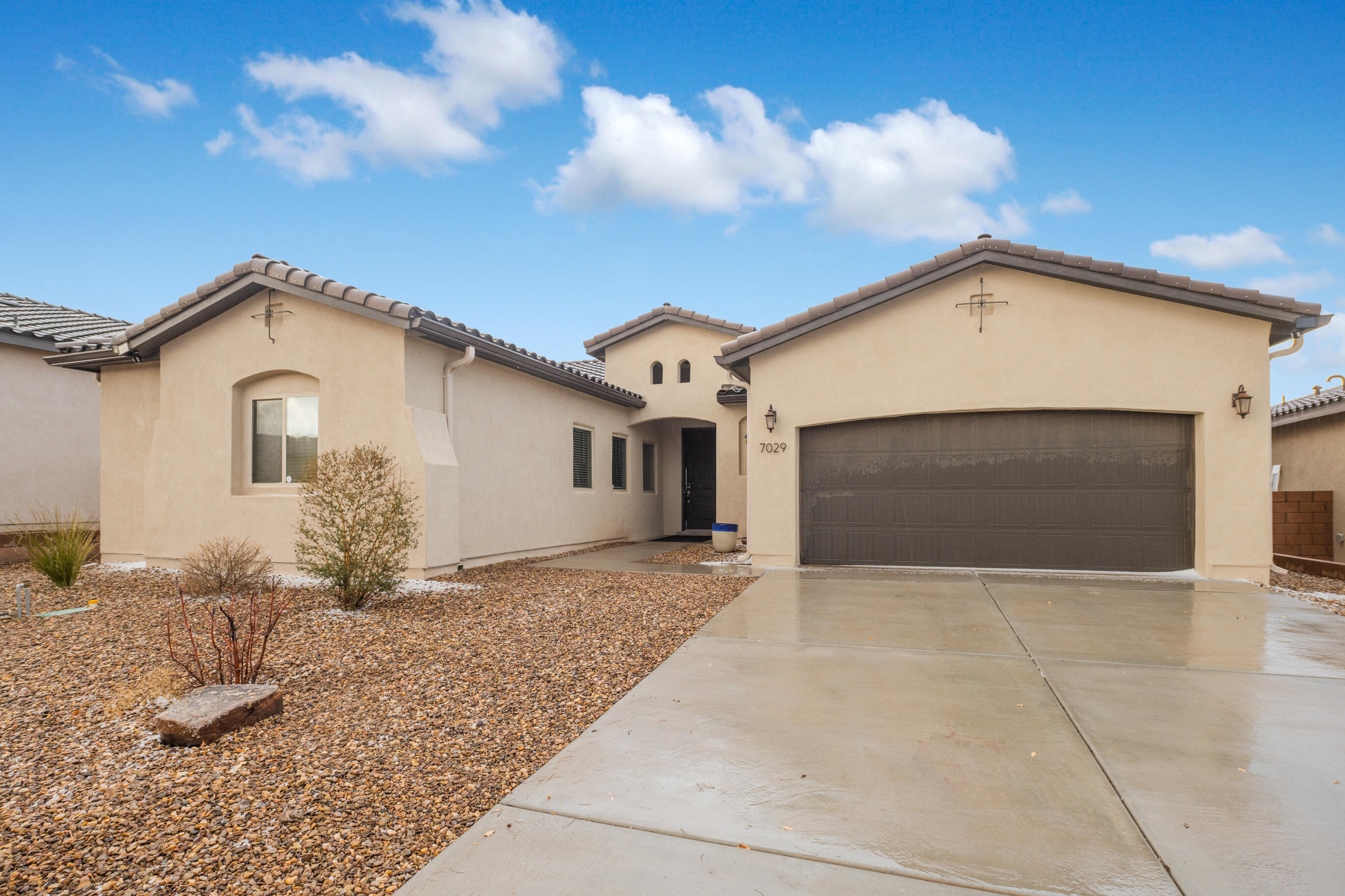 7029 CLEARY Loop NE