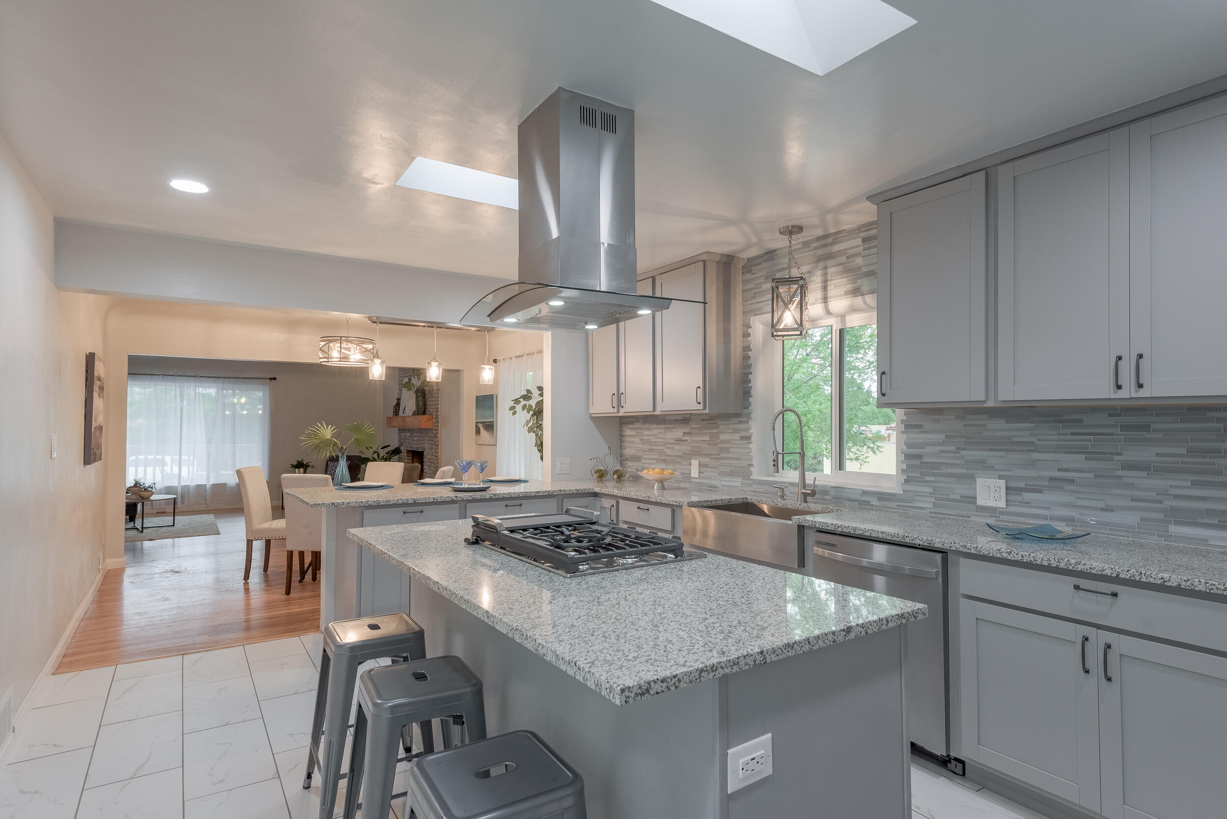 400 Wellesley Drive SE