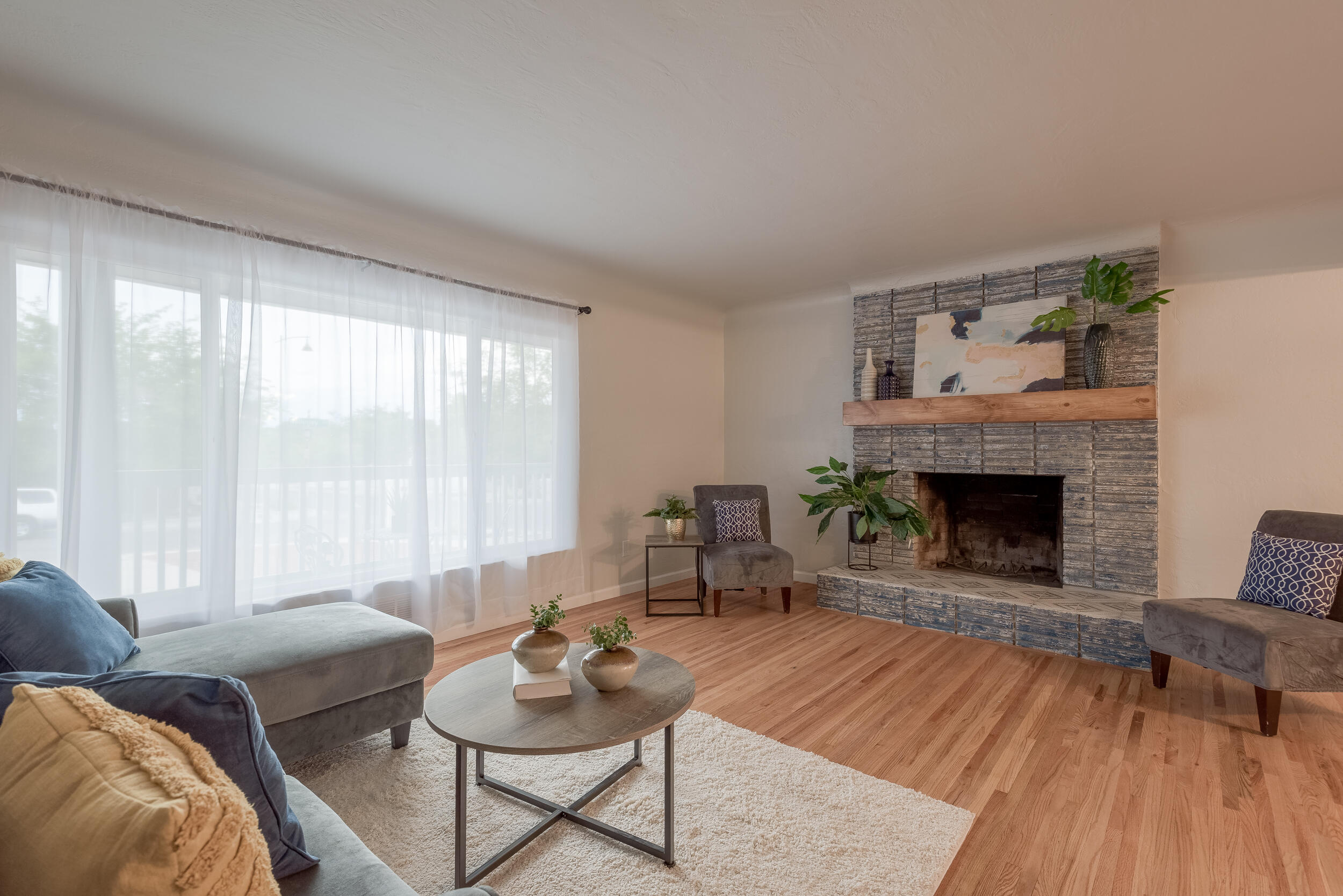 400 Wellesley Drive SE